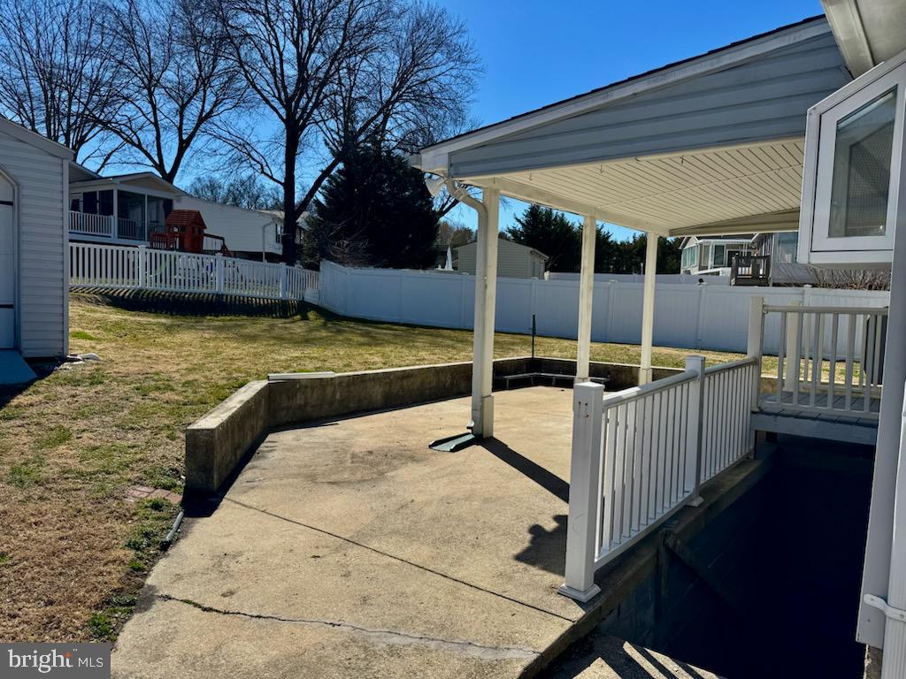 12129 BUTTONWOOD LANE