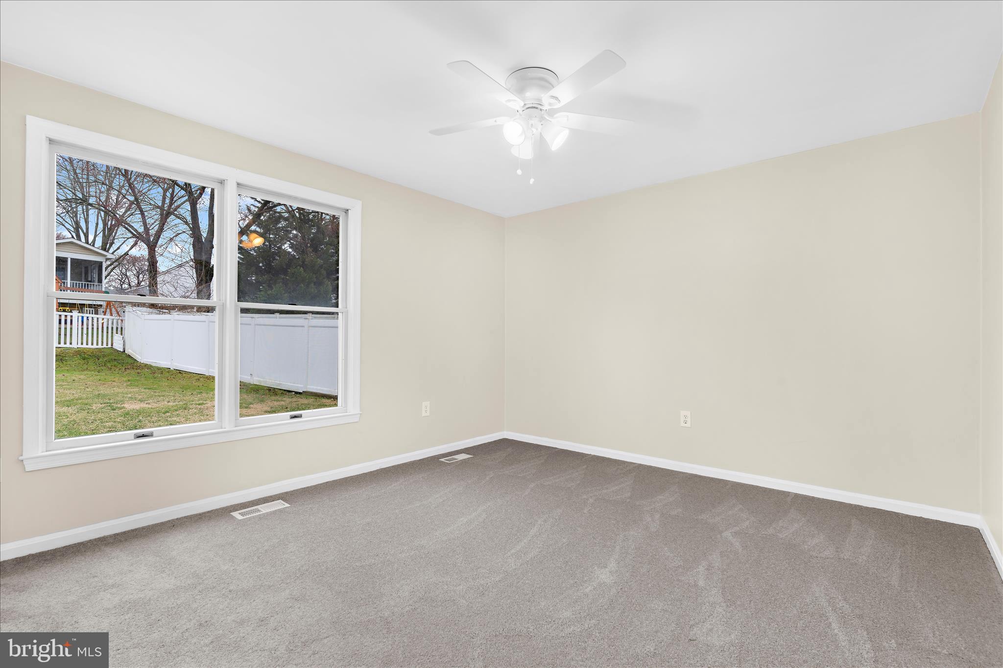 GOLDEN ACRES - Residential