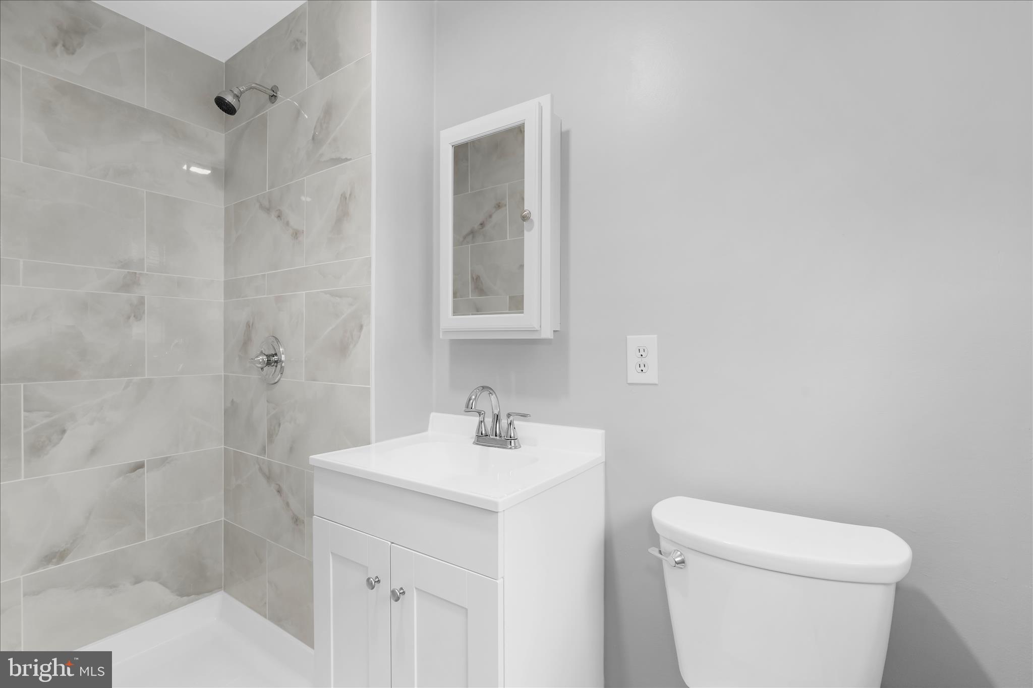 GOLDEN ACRES - Residential