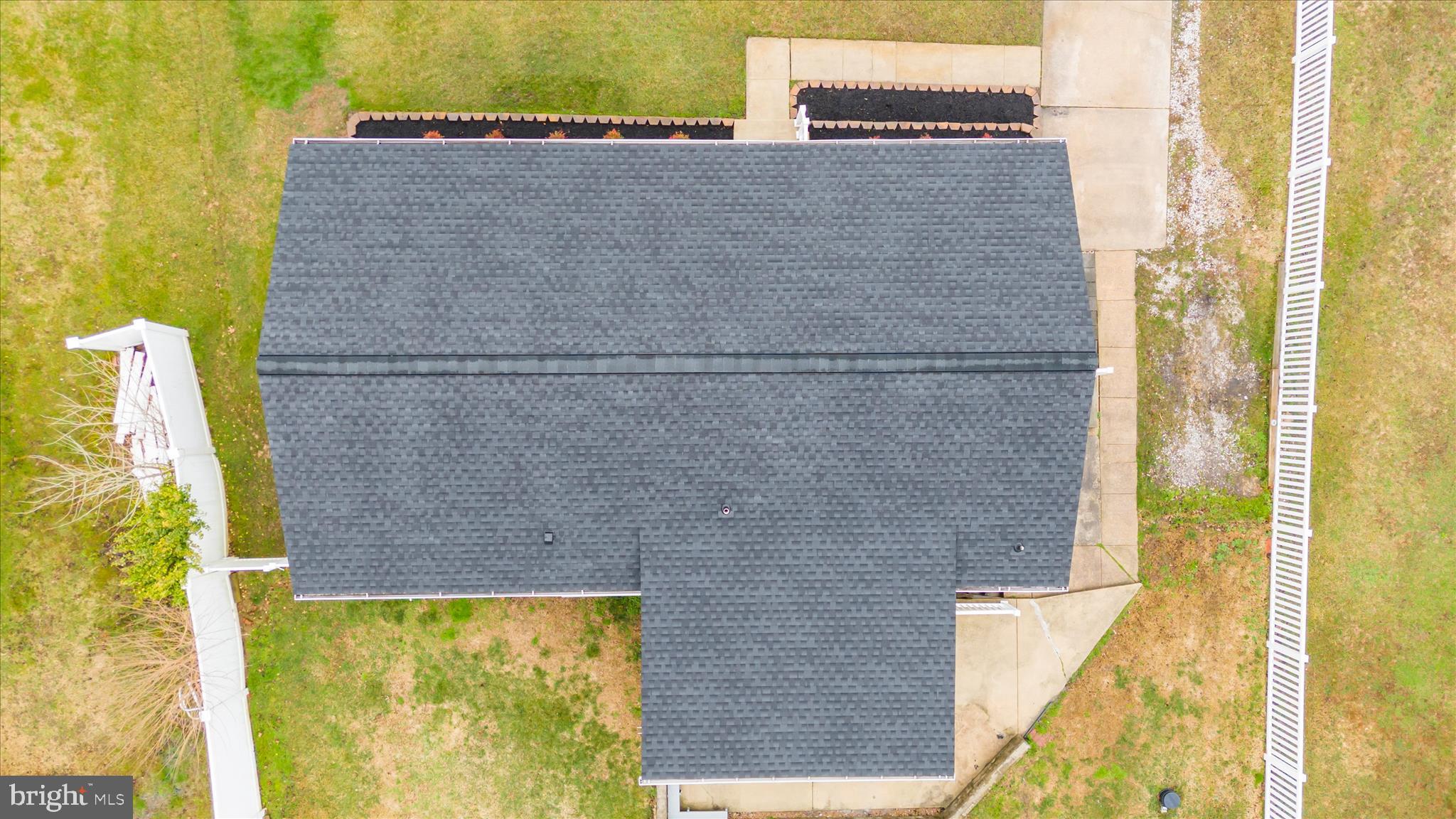 GOLDEN ACRES - Residential