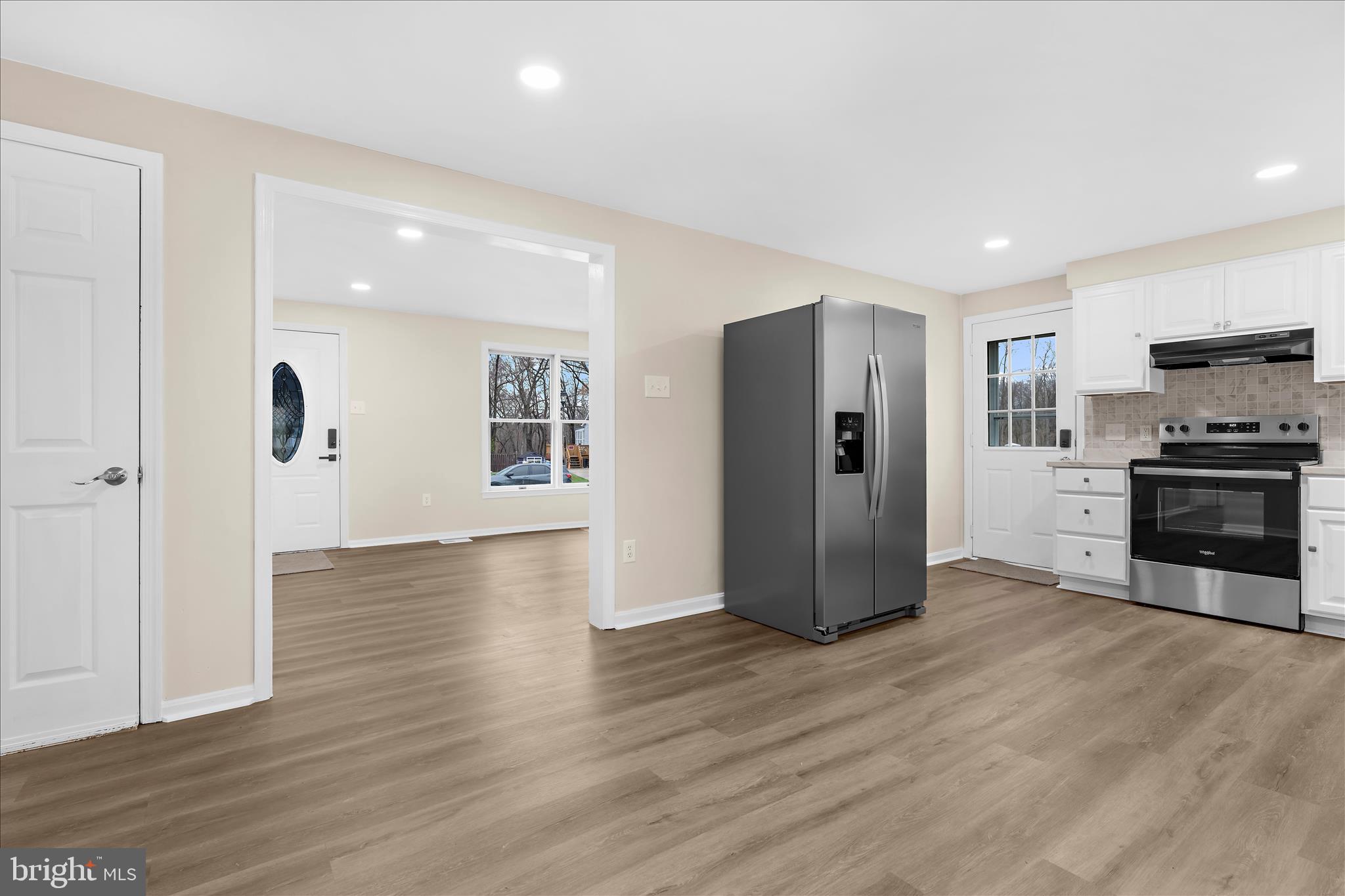 GOLDEN ACRES - Residential