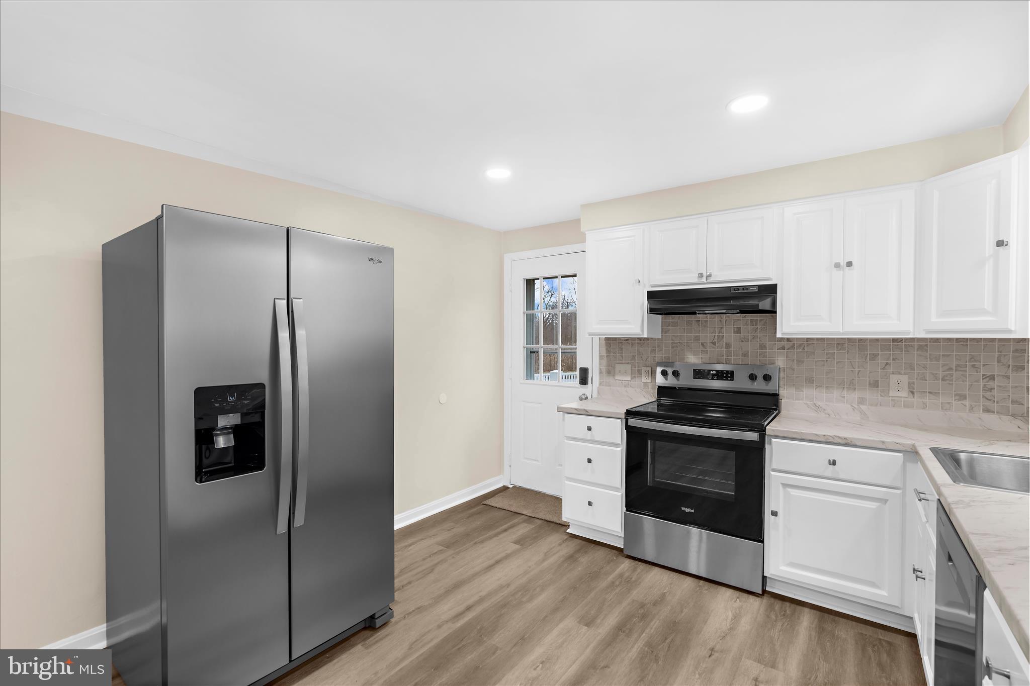 GOLDEN ACRES - Residential