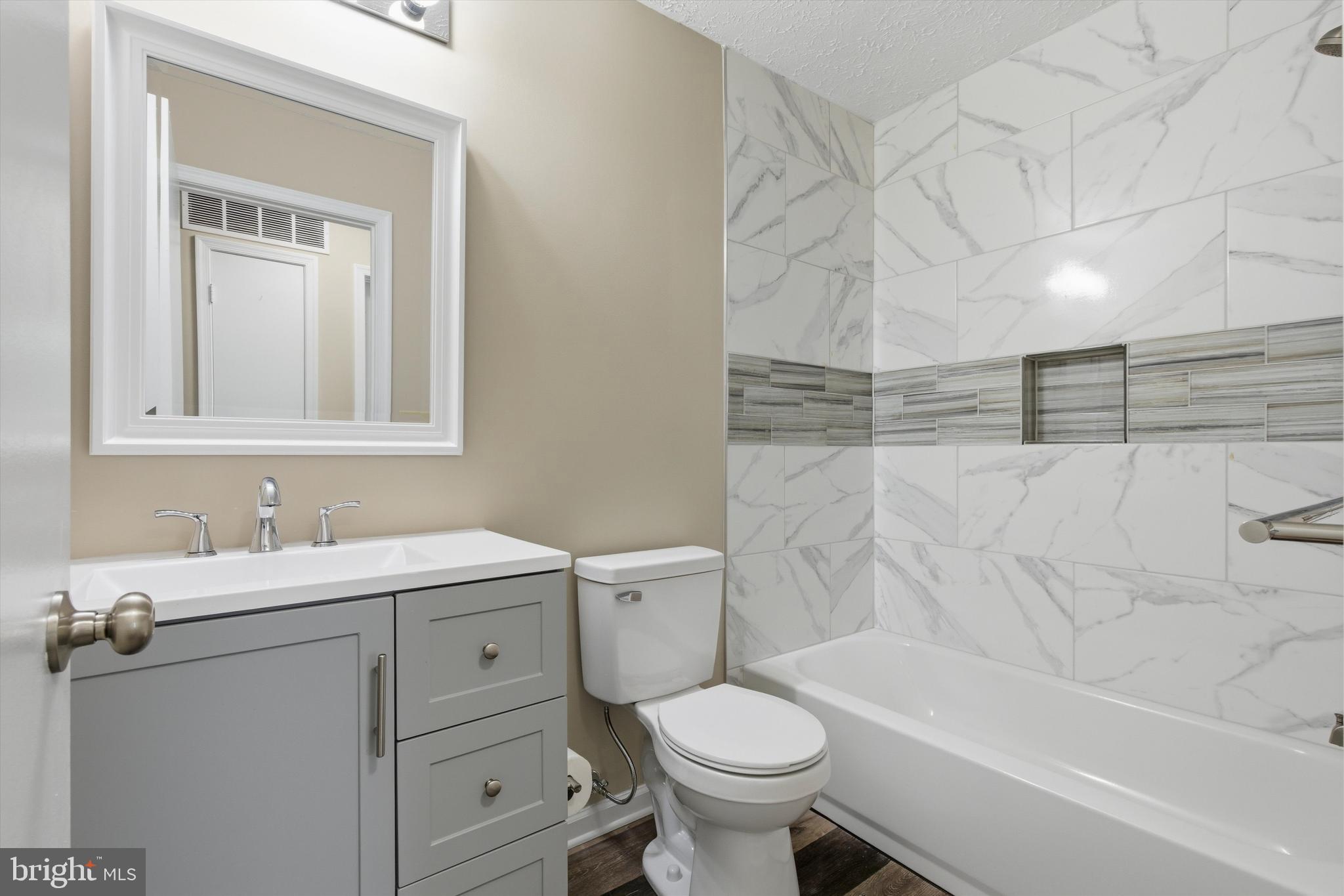 GLEN BURNIE HEIGHTS - Residential