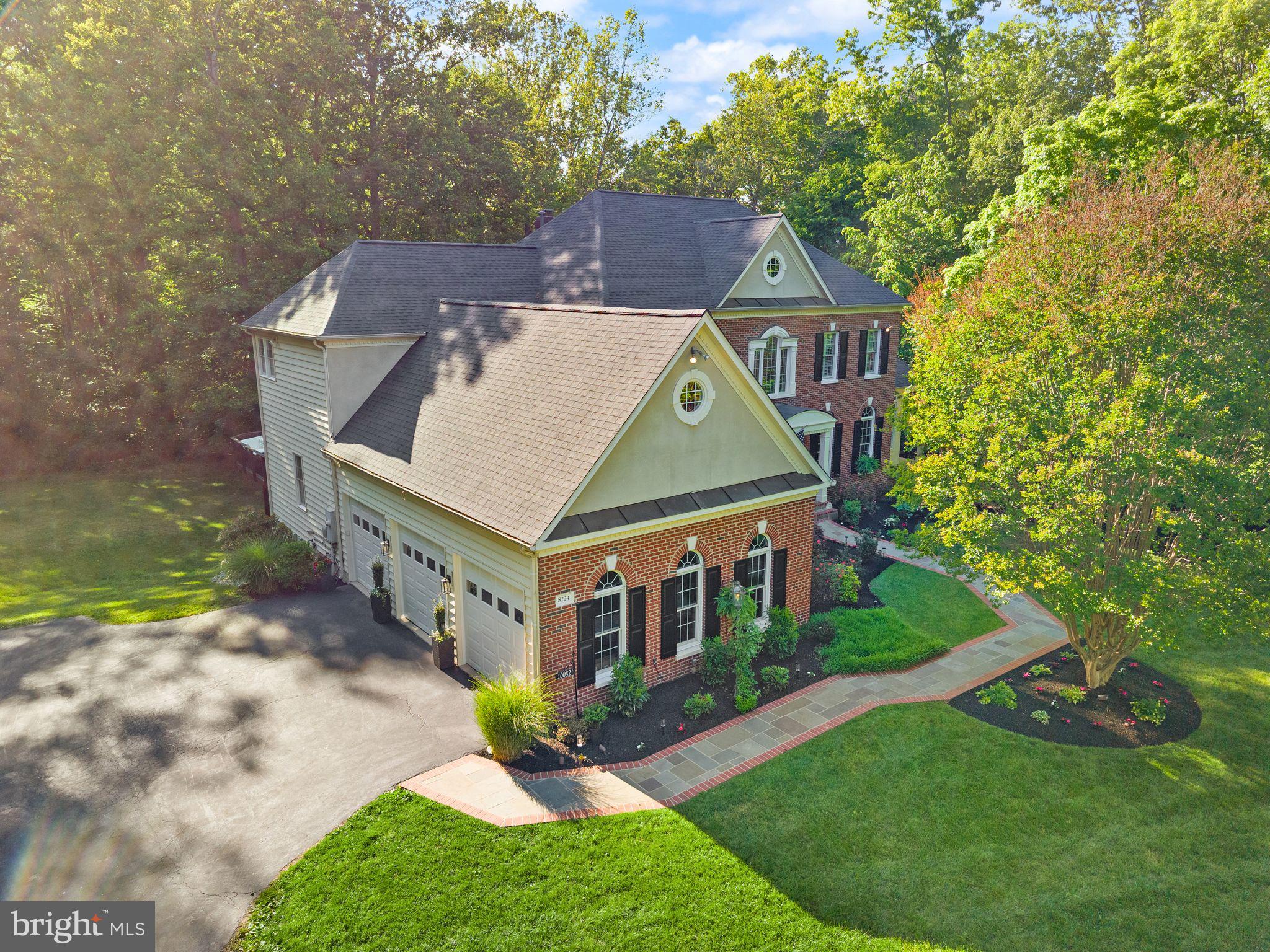 ESTATES AT ROSELAND - Residential
