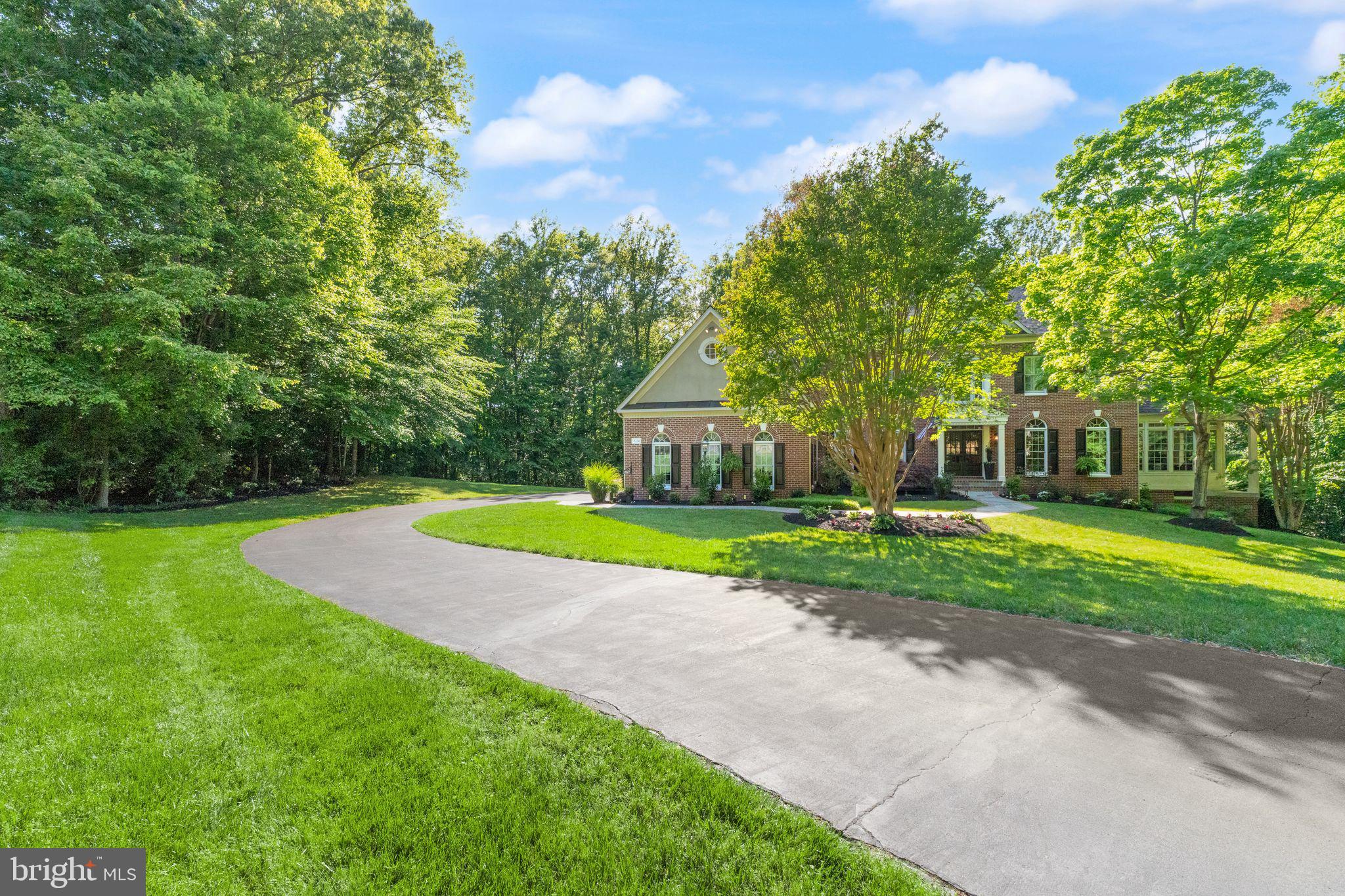 ESTATES AT ROSELAND - Residential