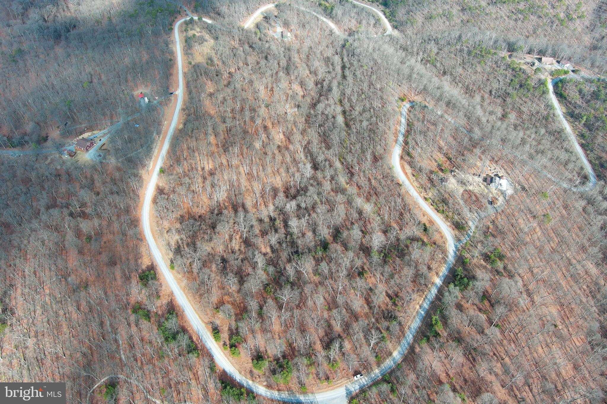 BLUFFS ON THE POTOMAC - Land