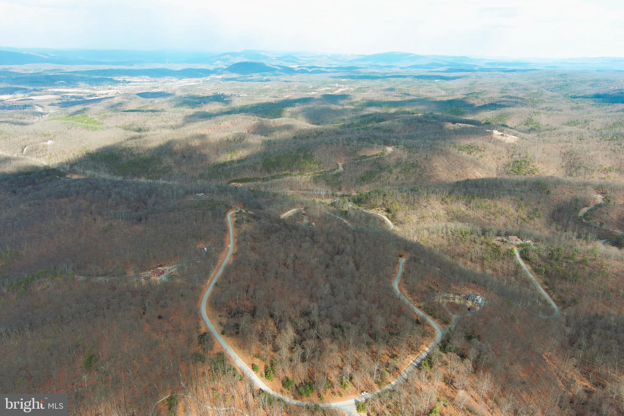 BLUFFS ON THE POTOMAC - Land