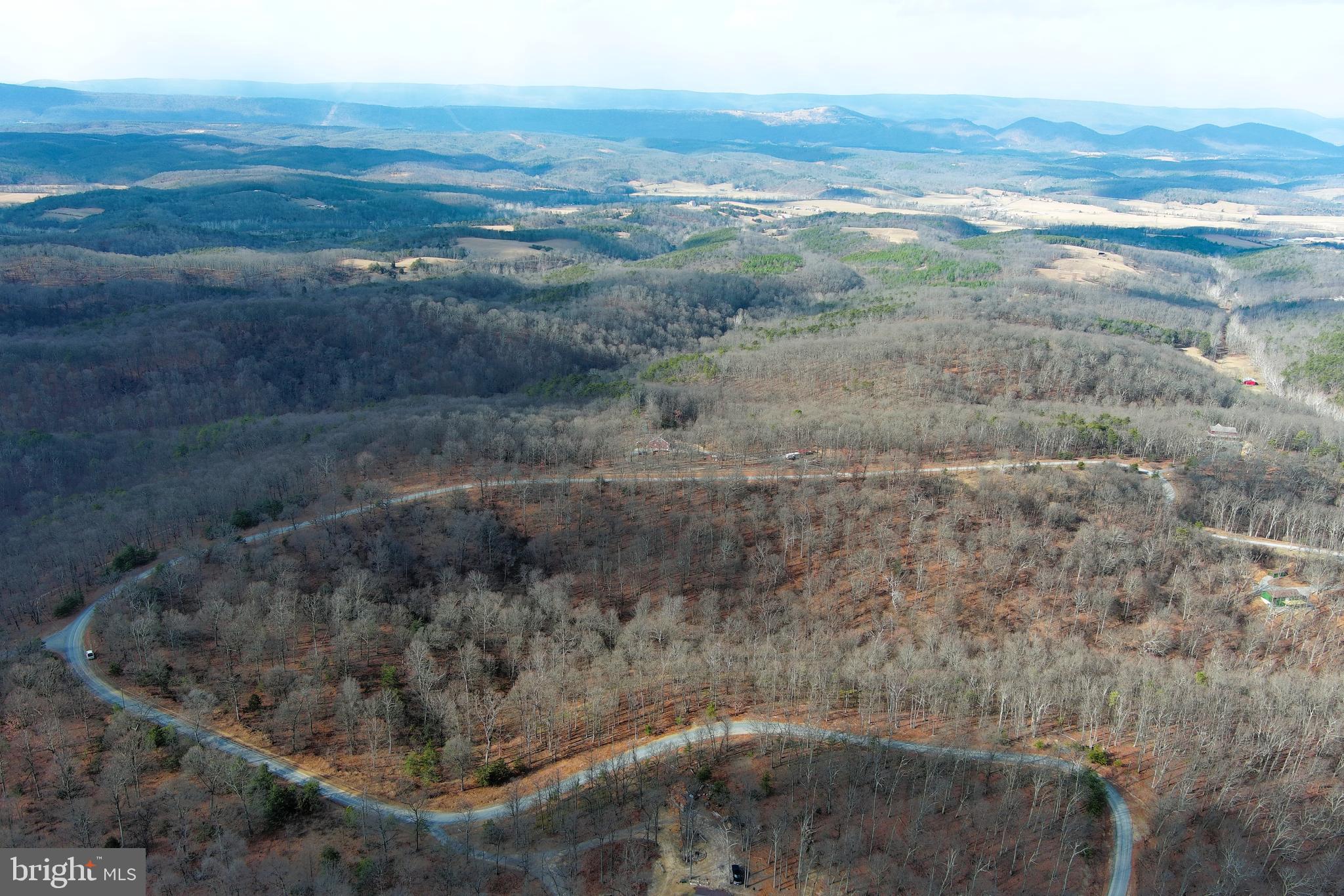 BLUFFS ON THE POTOMAC - Land