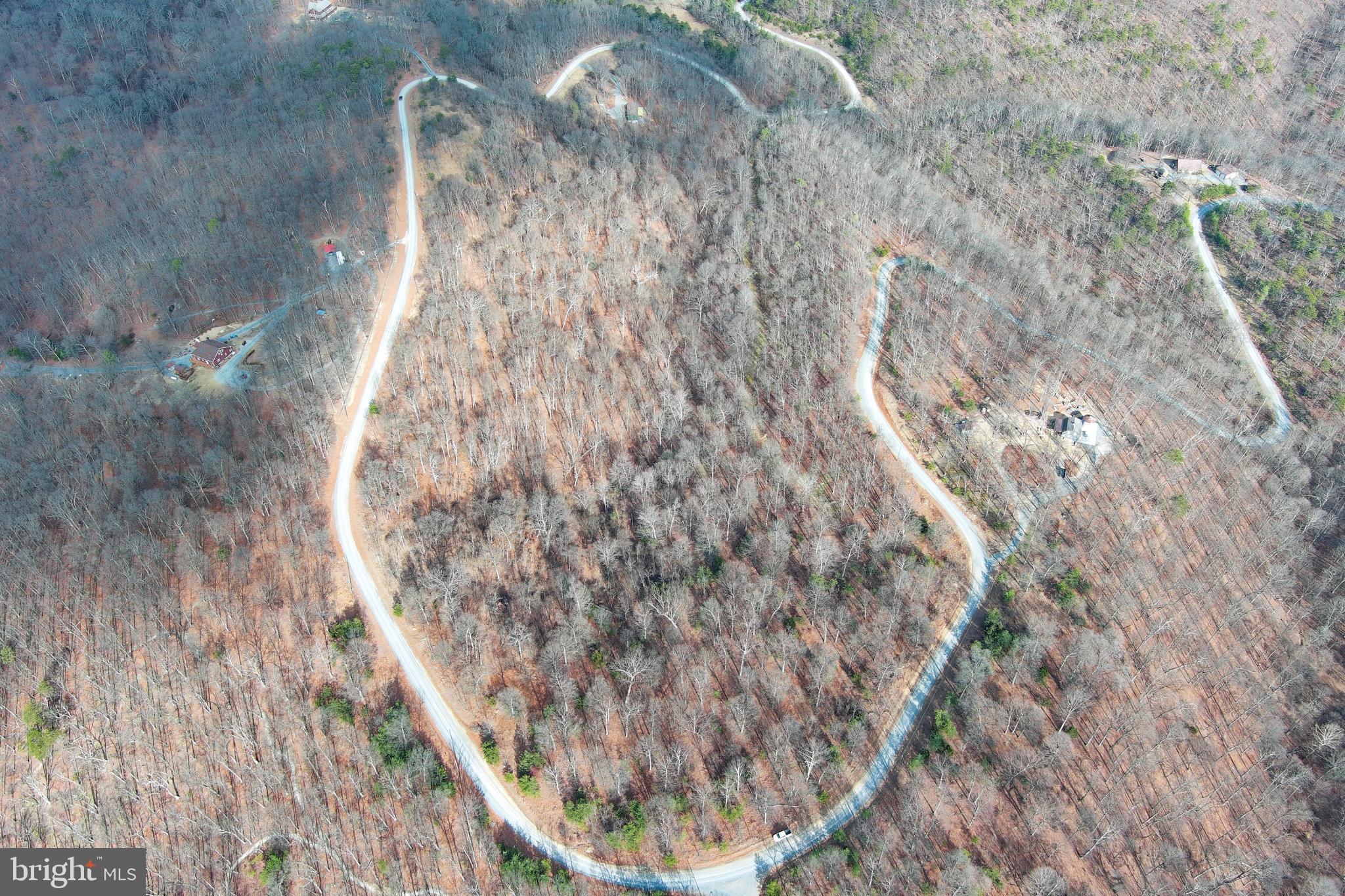 BLUFFS ON THE POTOMAC - Land