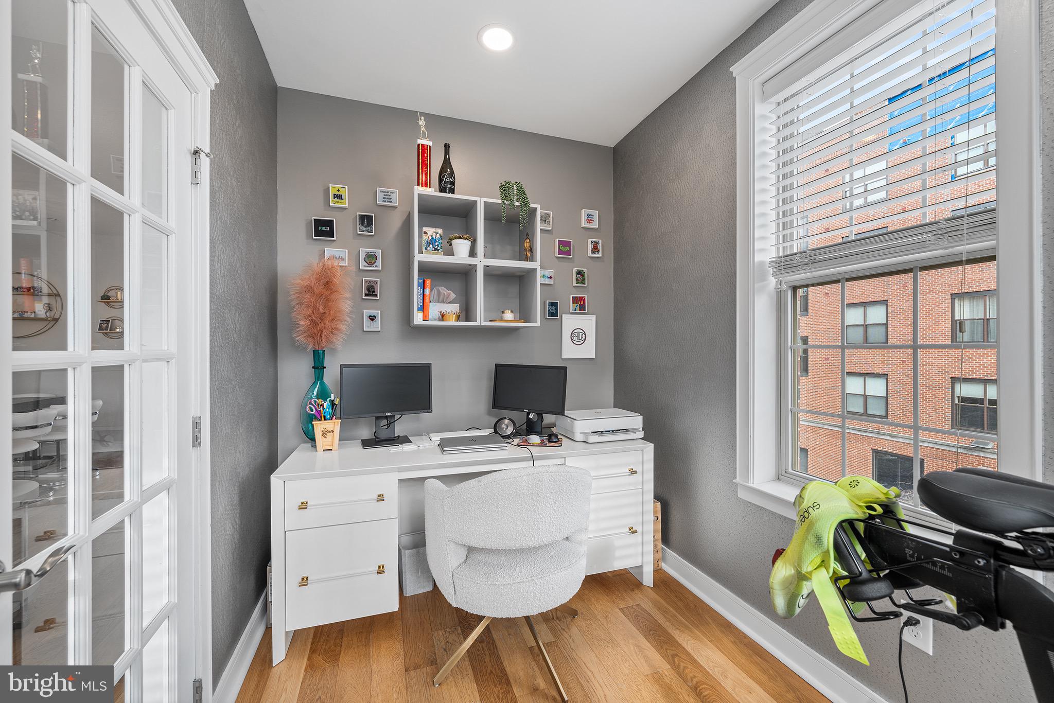 GRADUATE HOSPITAL - Residential