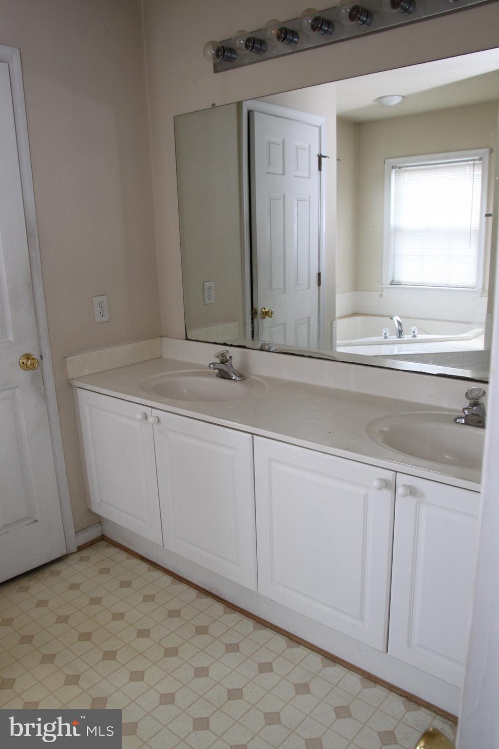 STONEBRIDGE - Residential