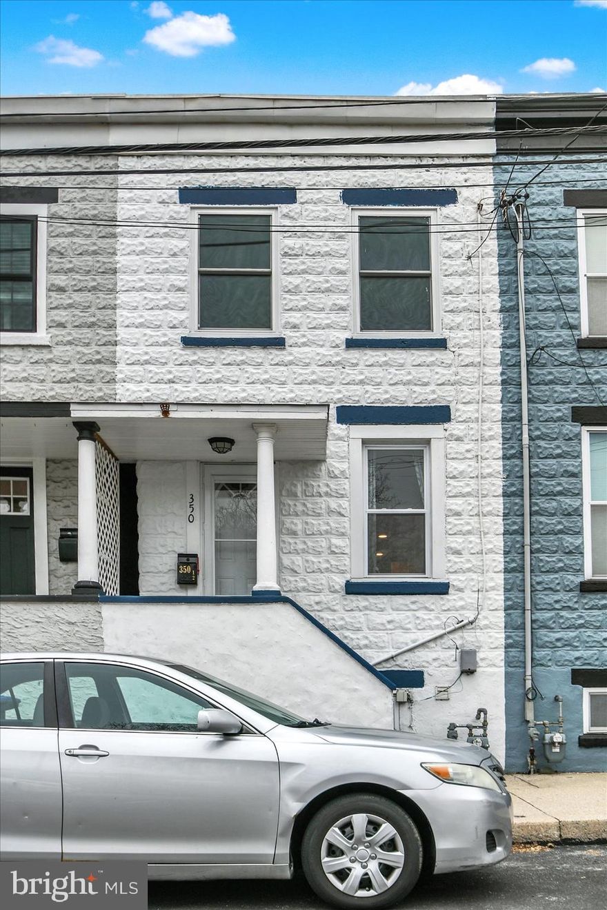 Welcome to this beautifully upgraded 2 bedroom home in the heart of Conshohocken. The home boasts new hardwood floors, new kitchen with custom extended cabinetry, all new appliances, new bathroom, vaulted primary ceiling, new windows and doors, new tankless combo heater, updated roof, updated private patio, pet friendly backyard, and bonus...no HOA. The highly sought after Conshocken area if full of a lively social scene including: new Elm St wine / sports club, award winning restaurant scene, Conshy brewing, 1874 Social, the river trail, train stations, nearby growing corporate scene, & loads of recreational activities (yoga, PIT, Daily Grind, Stable Goat Barbell), river access (new rowing center). Schedule your showing today.