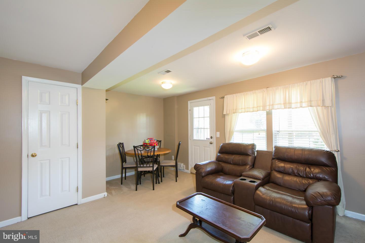 WELLINGTON - Residential