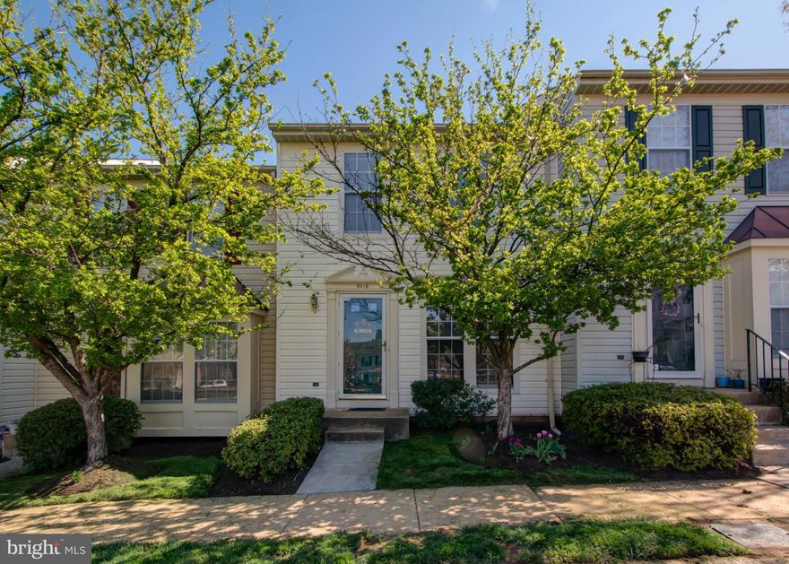 Fantastic Town home featuring  large kitchen w/ newer appliances. Double oven! Redone master bath! Cathedral ceilings in Master Bedroom w/ nice walk-in closet Finished lower level with family/game room, full bath, and large laundry/storage room.  VERIZON FIOS!!  HVAC only 4 years,  water heater 2 years. Deck w/ views of open space!  3 bedrooms up! Great location in the community! Priced to sell!