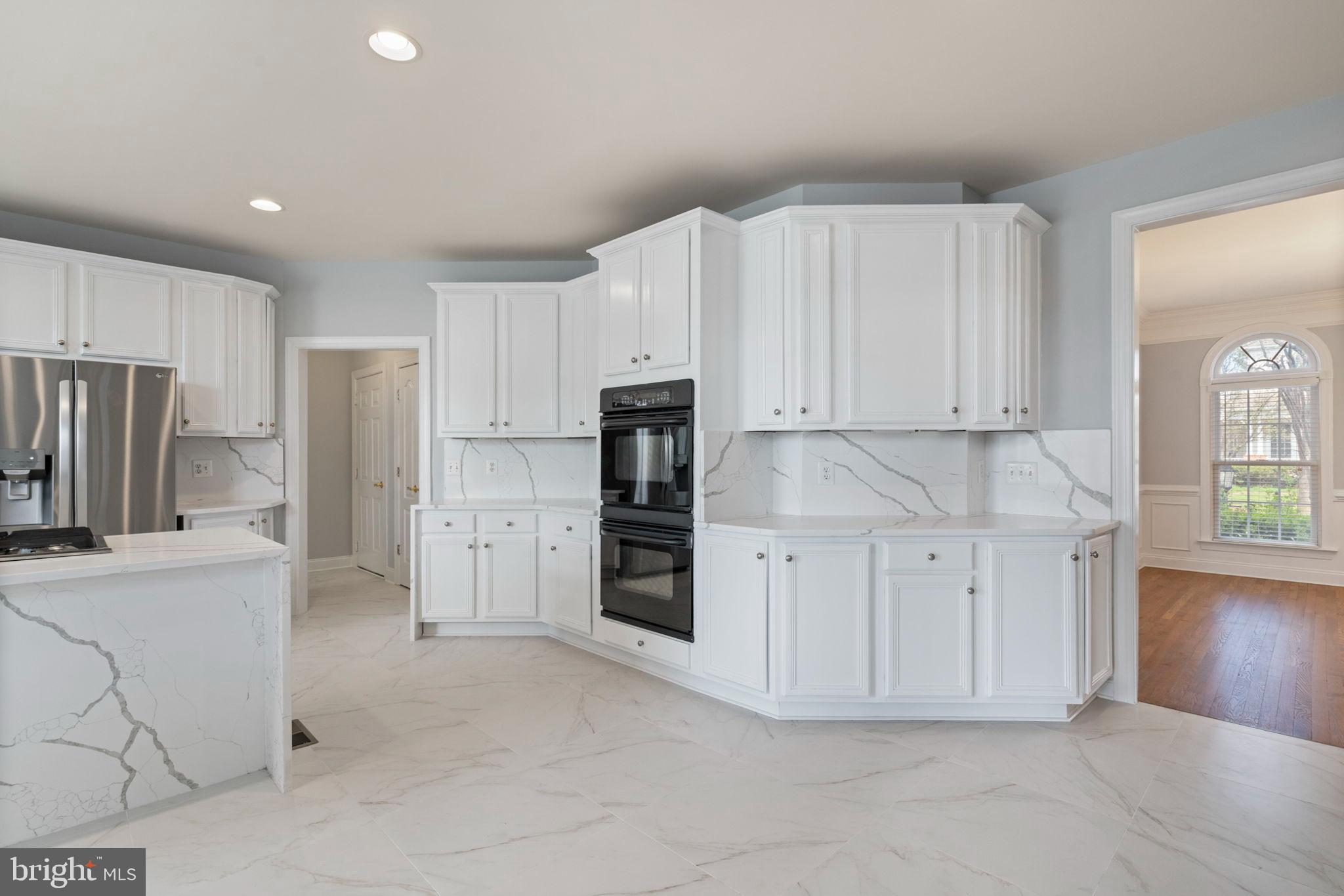 LANSDOWNE ON THE POTOMAC - Residential