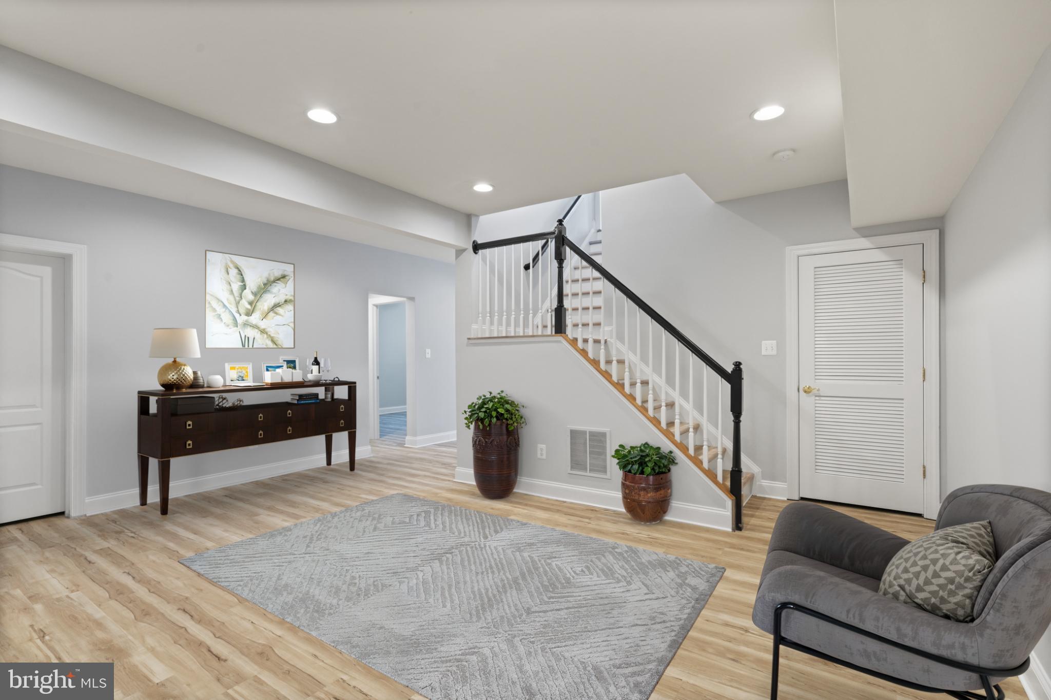 LANSDOWNE ON THE POTOMAC - Residential