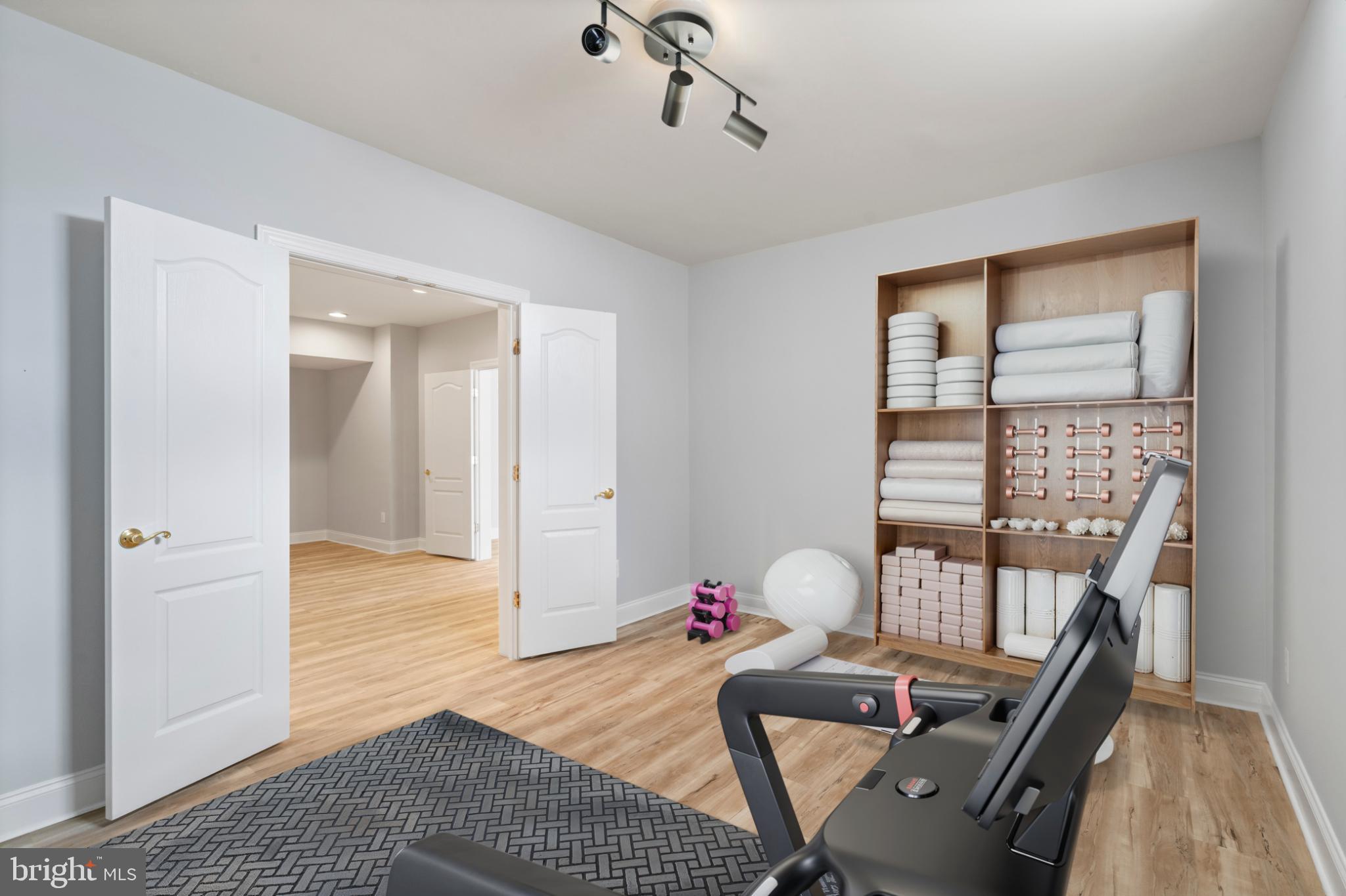 LANSDOWNE ON THE POTOMAC - Residential