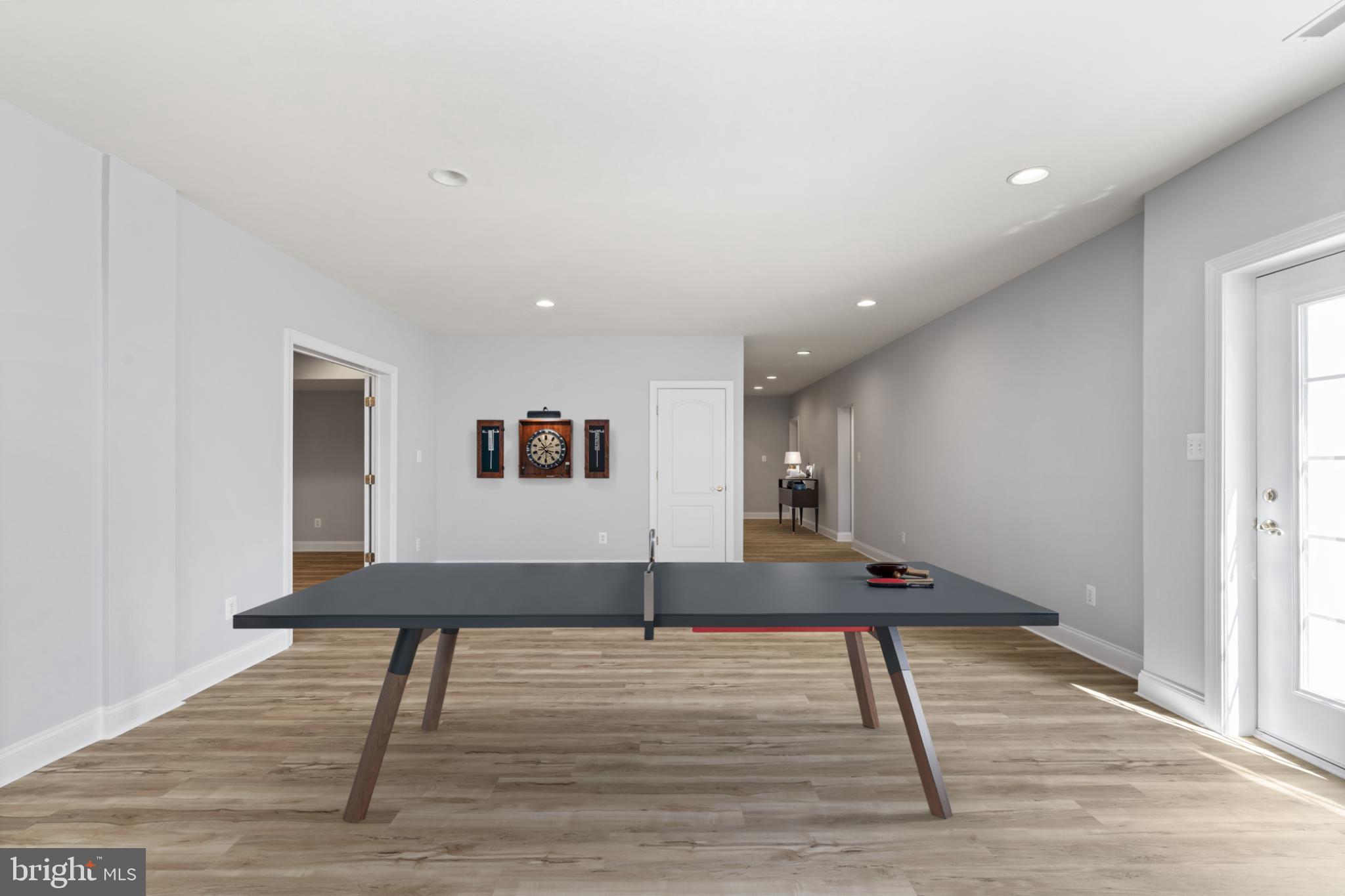 LANSDOWNE ON THE POTOMAC - Residential