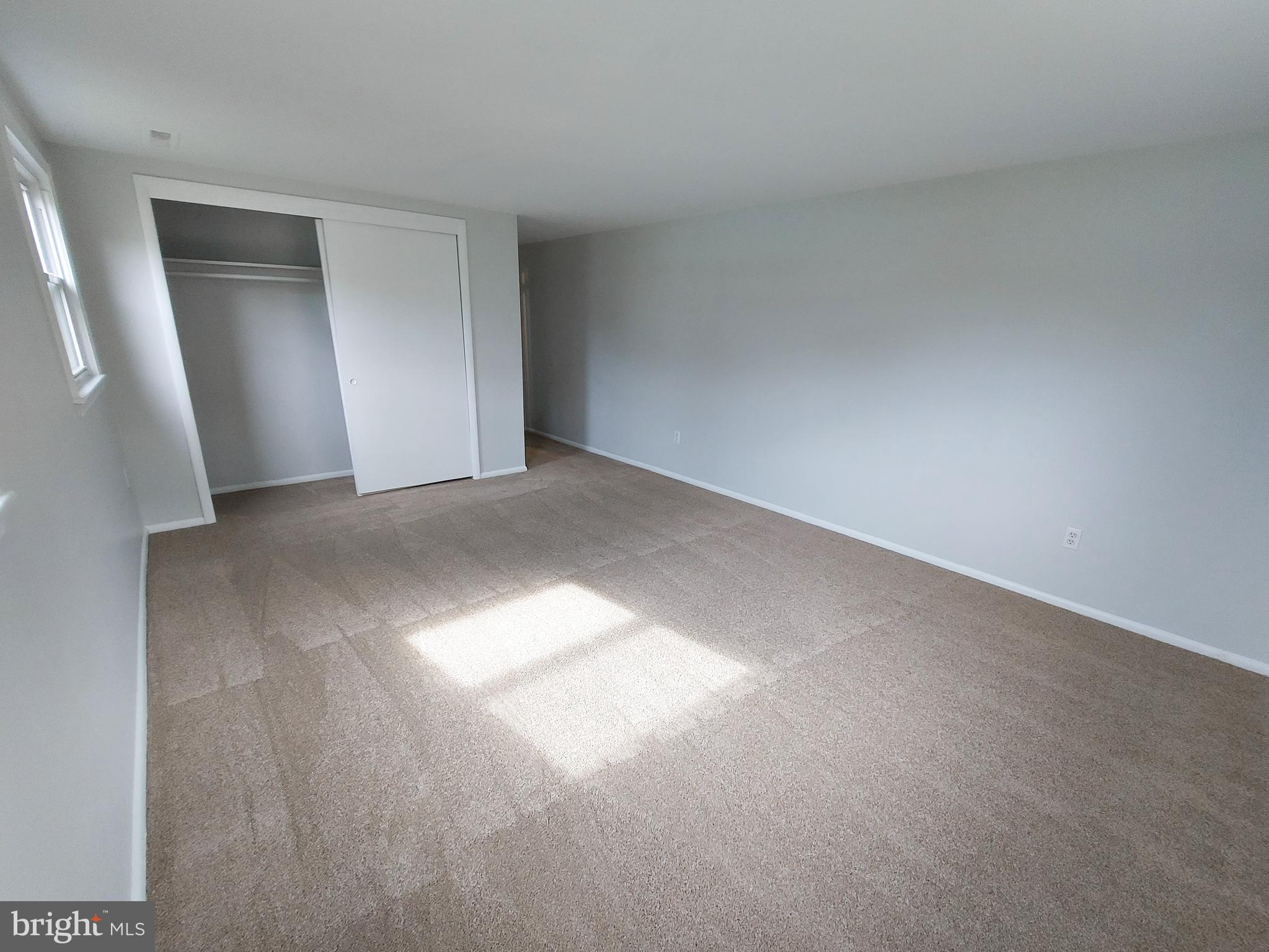 CALVERTON - Residential Lease