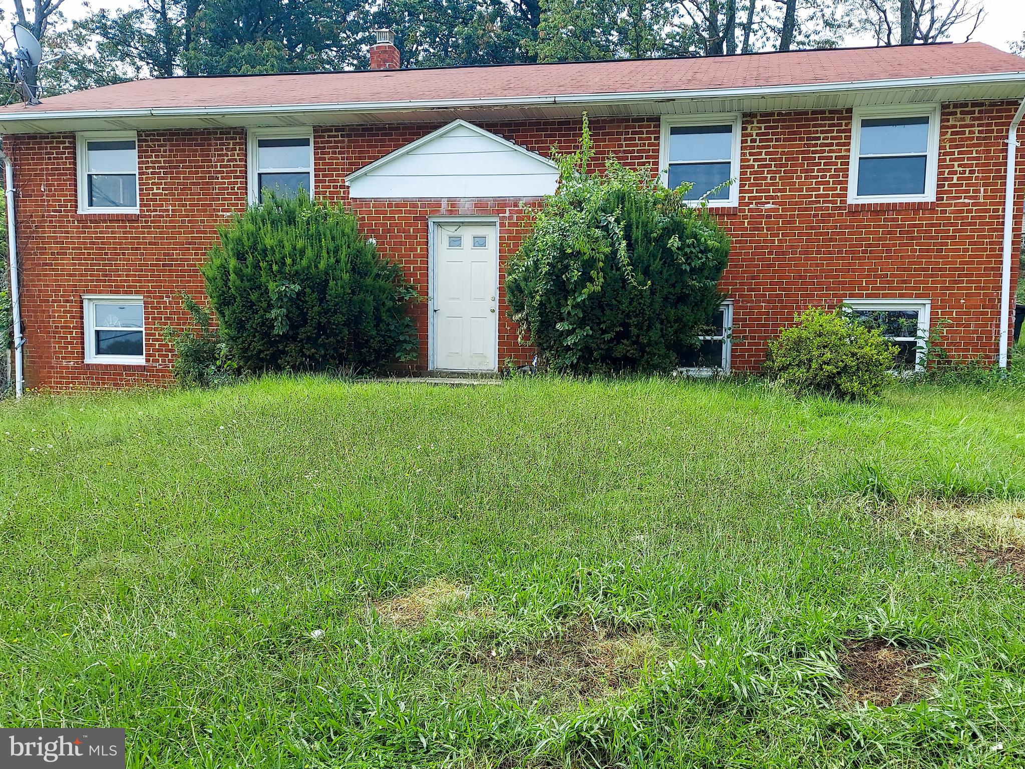 CALVERTON - Residential Lease