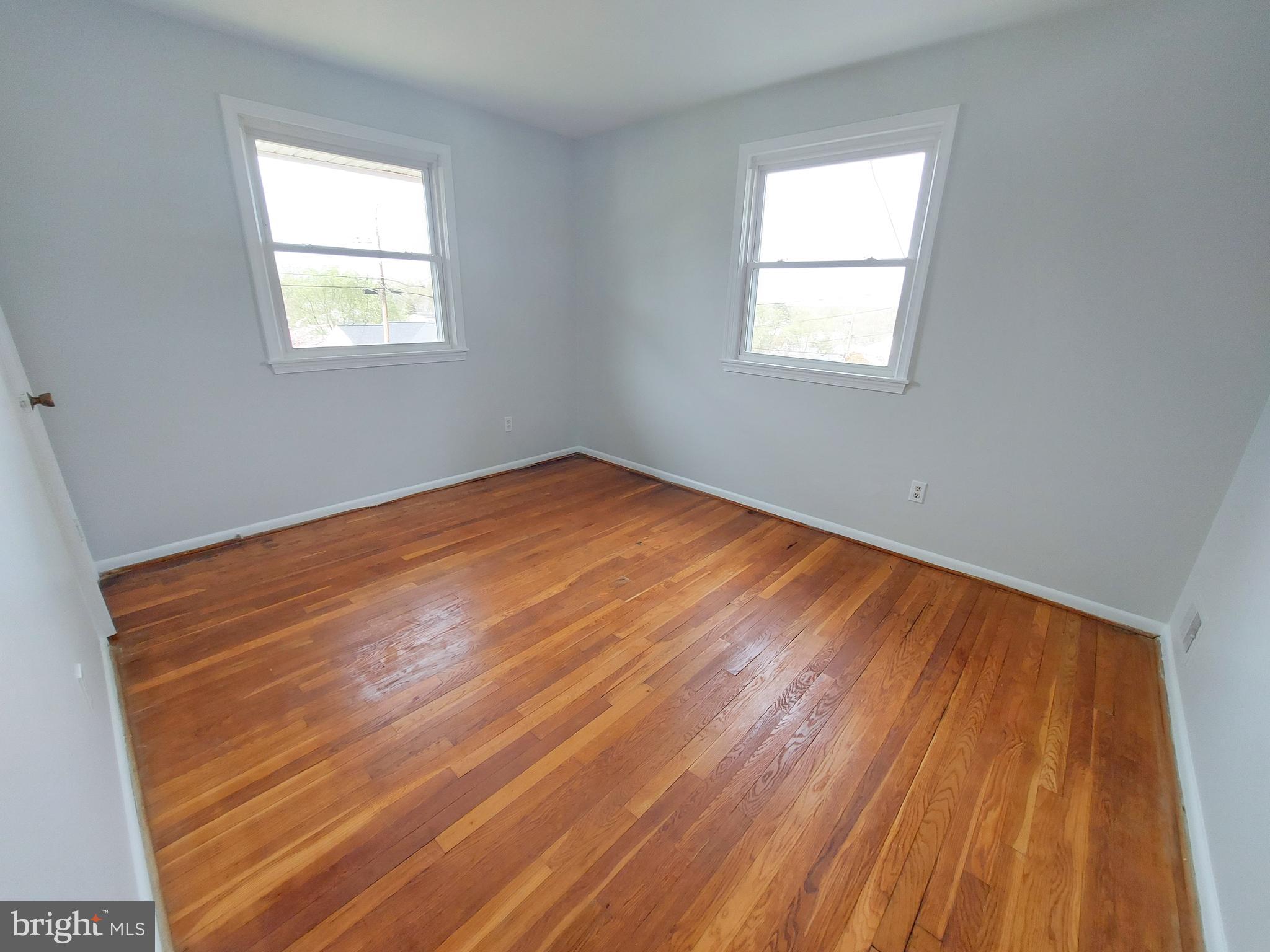 CALVERTON - Residential Lease