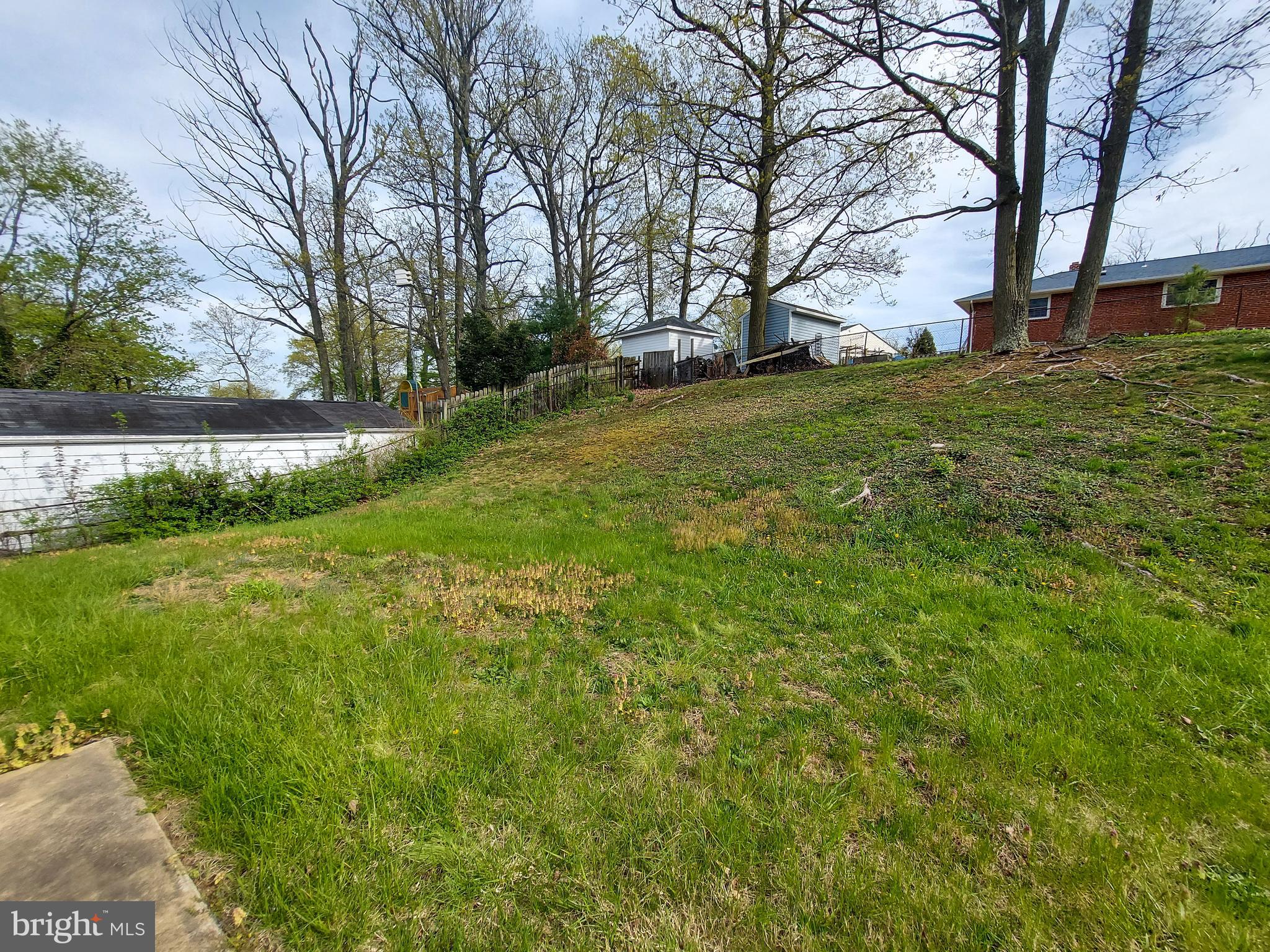 CALVERTON - Residential Lease