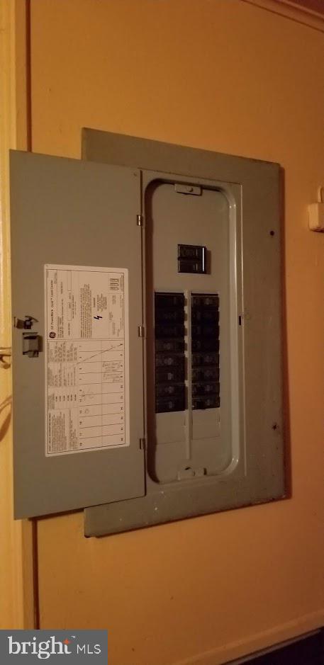 CAPITOL HEIGHTS - Residential