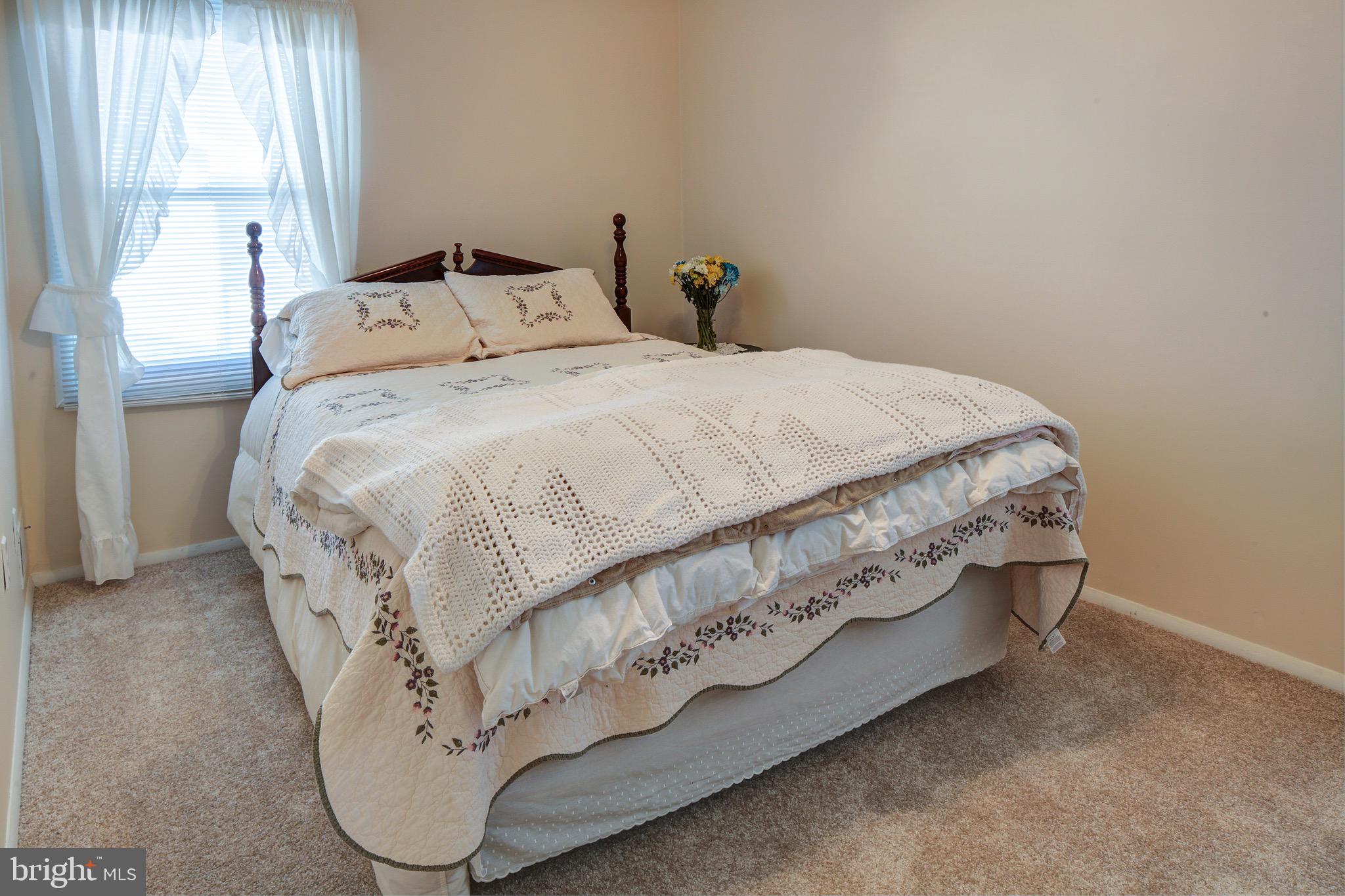 THE PROVINCES - Residential