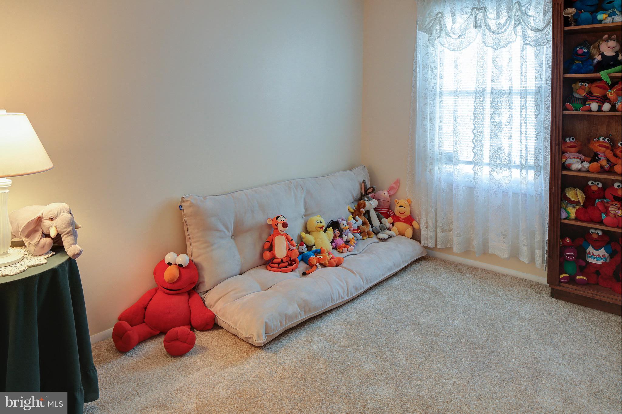 THE PROVINCES - Residential