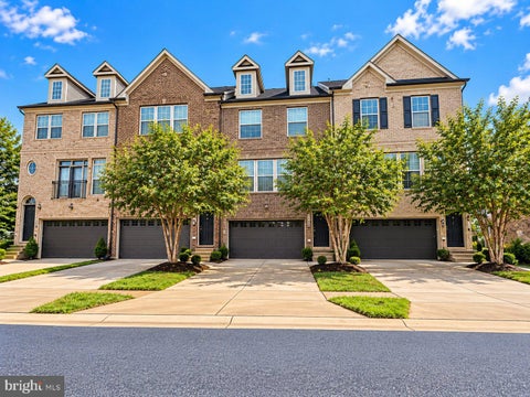 Townhouse For Sale - 2715 Golden Gate Place<br/> Charles County, WALDORF, MD 20601