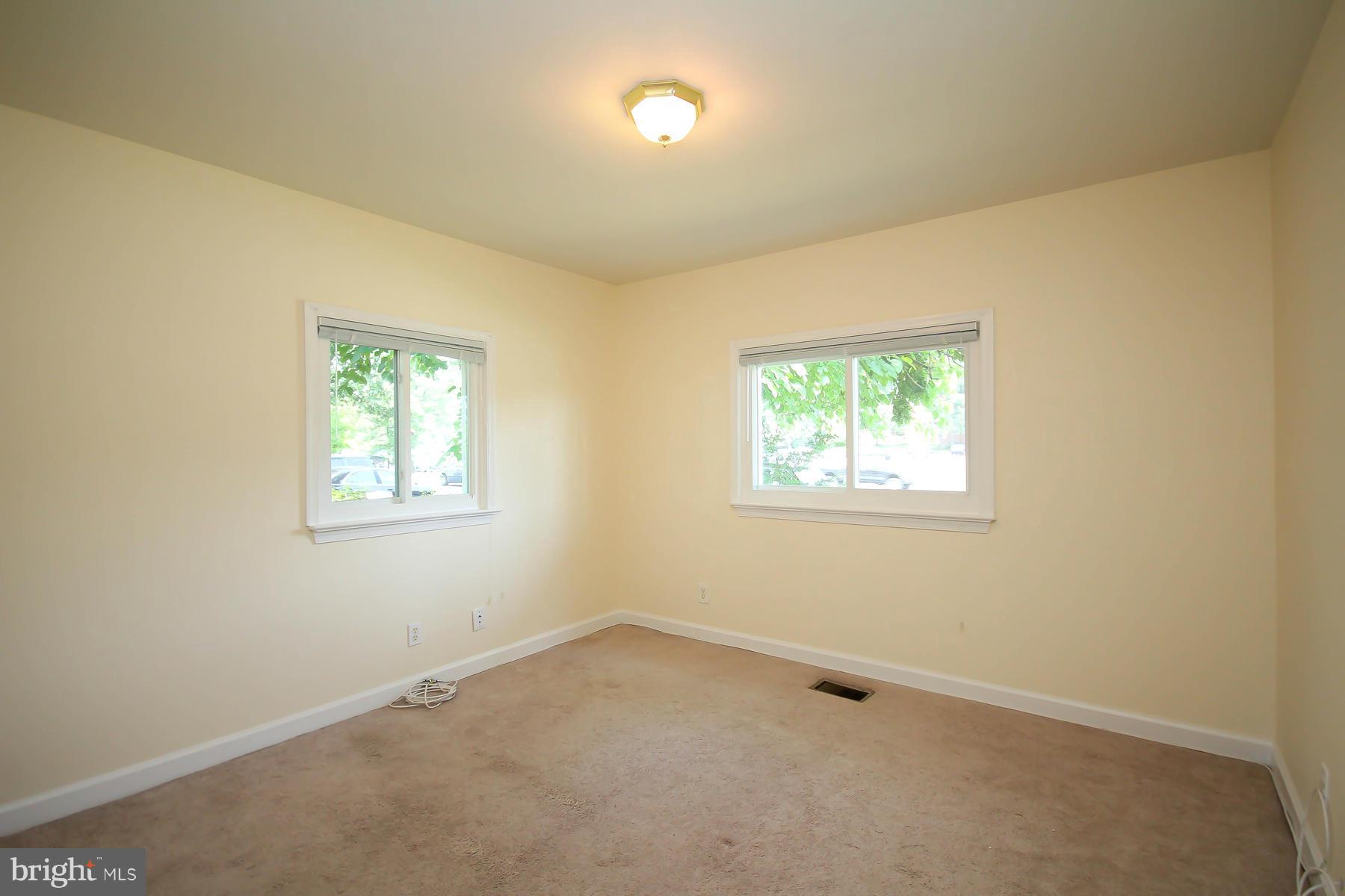 ASHTON HEIGHTS - Residential Lease