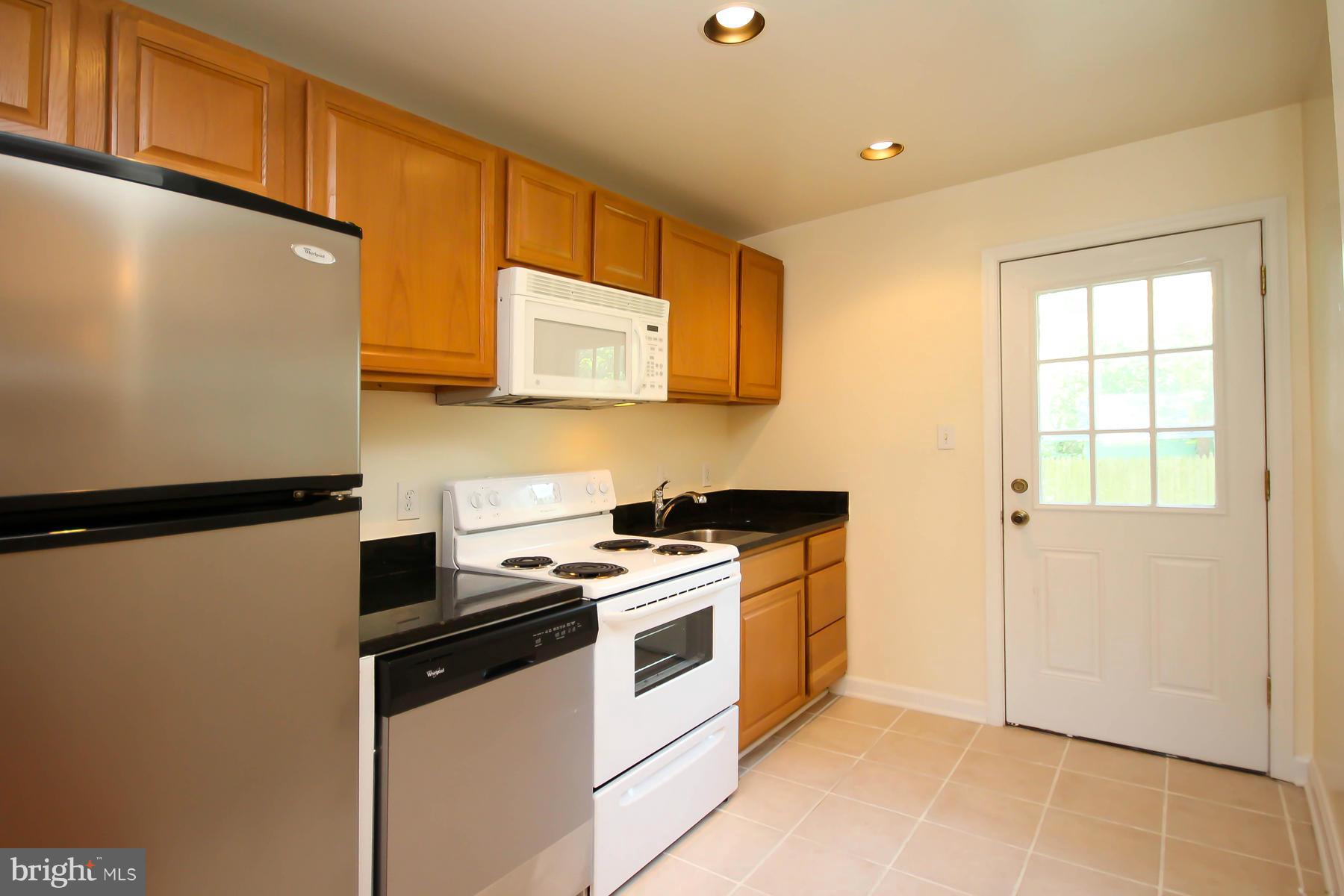 ASHTON HEIGHTS - Residential Lease