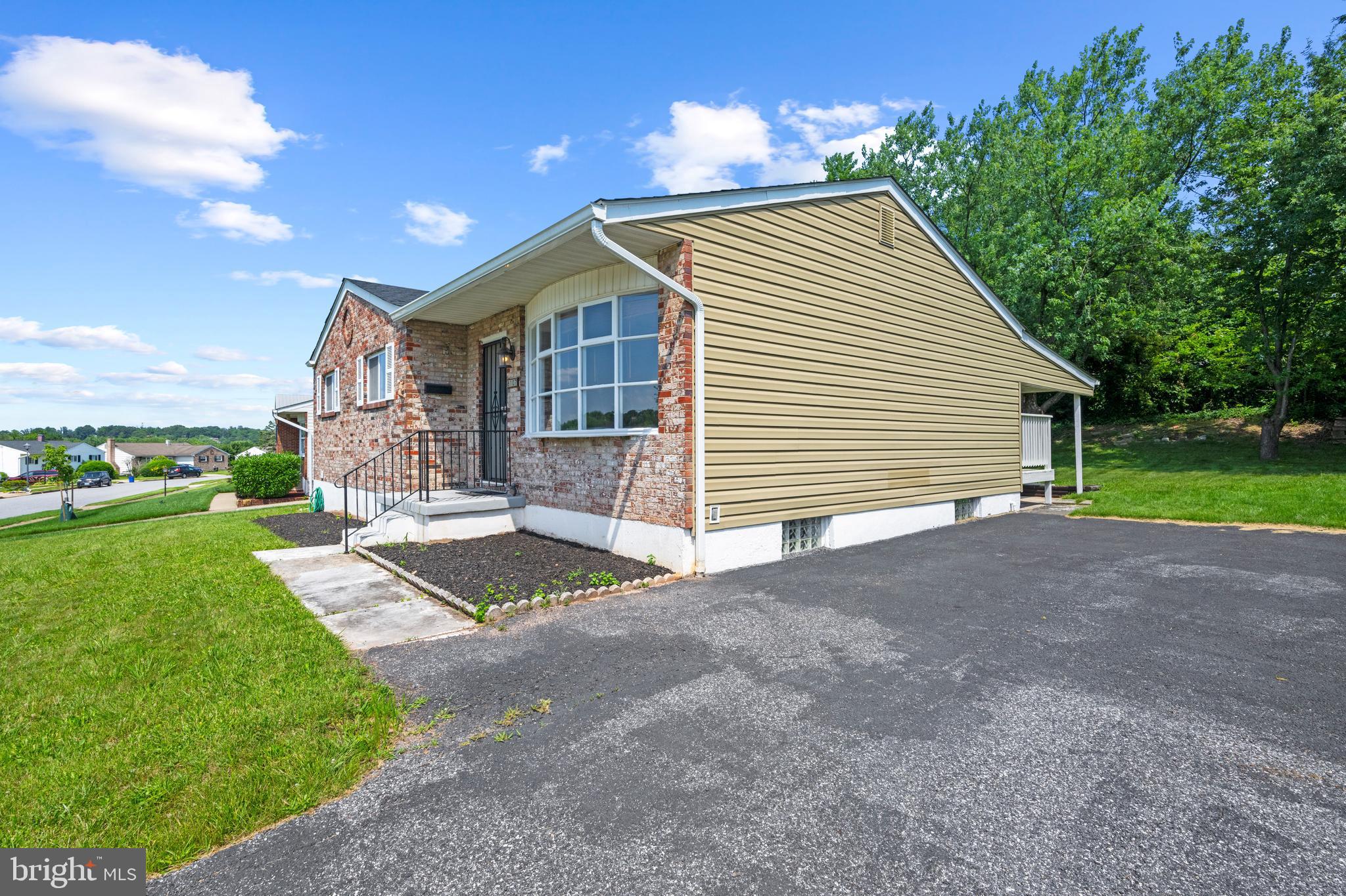 8107 CANDLE LANE