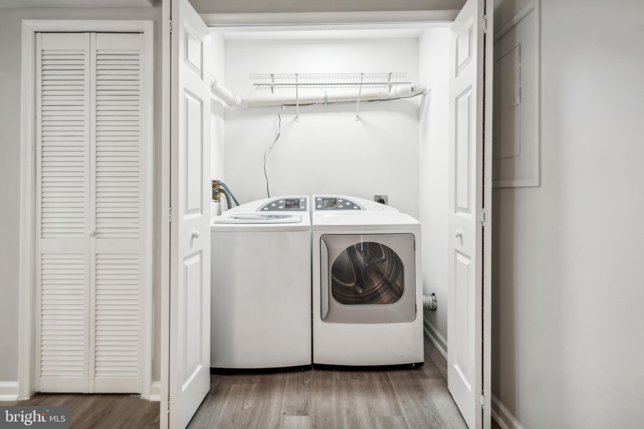 KINGS GRANT - Residential