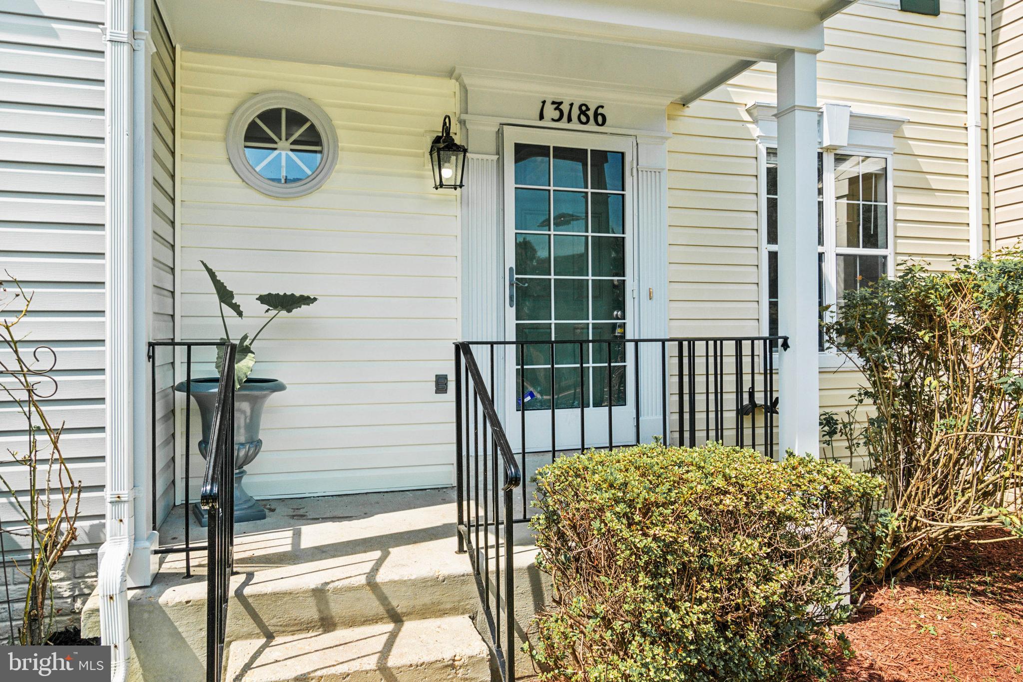 KINGS GRANT - Residential