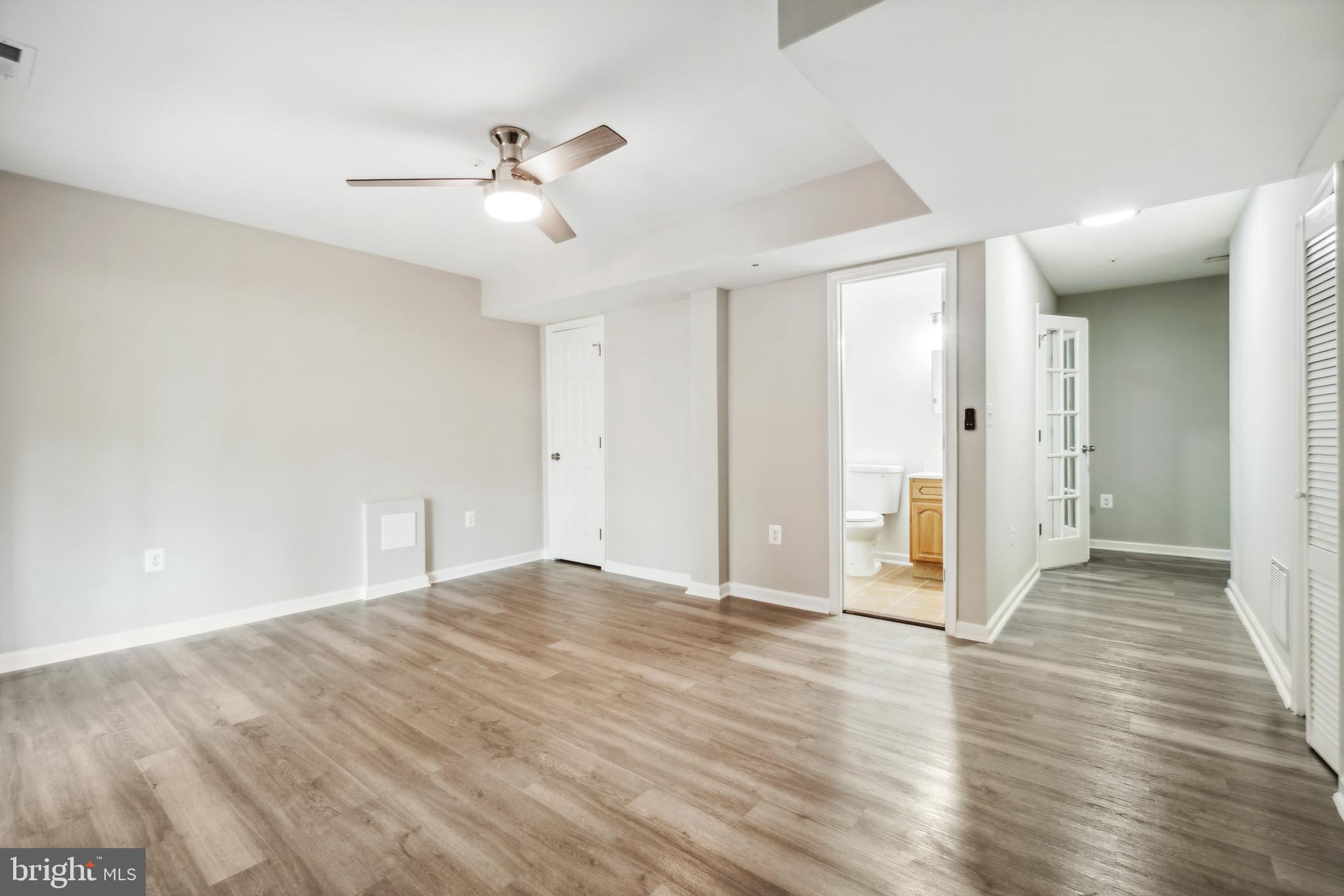 KINGS GRANT - Residential