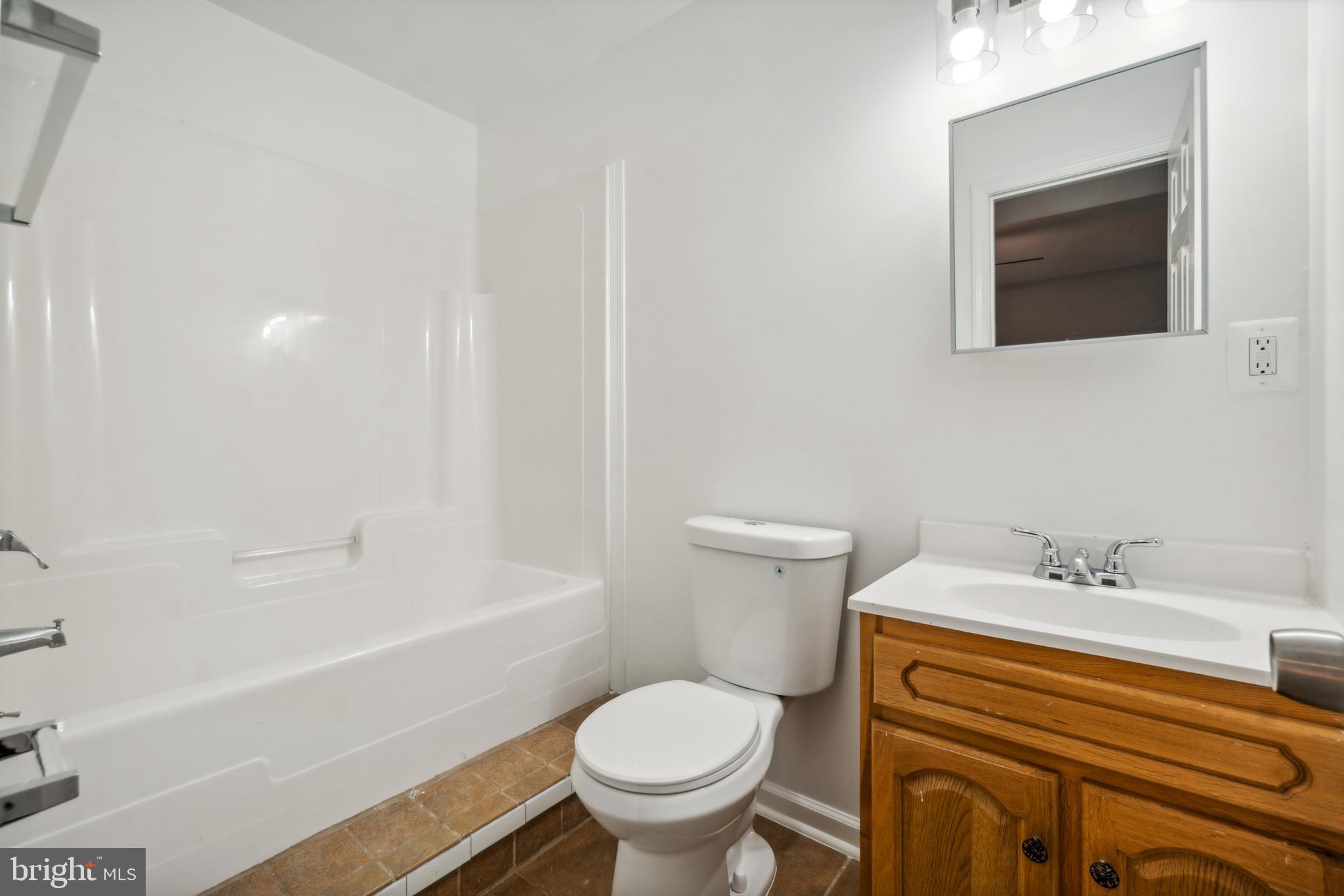 KINGS GRANT - Residential