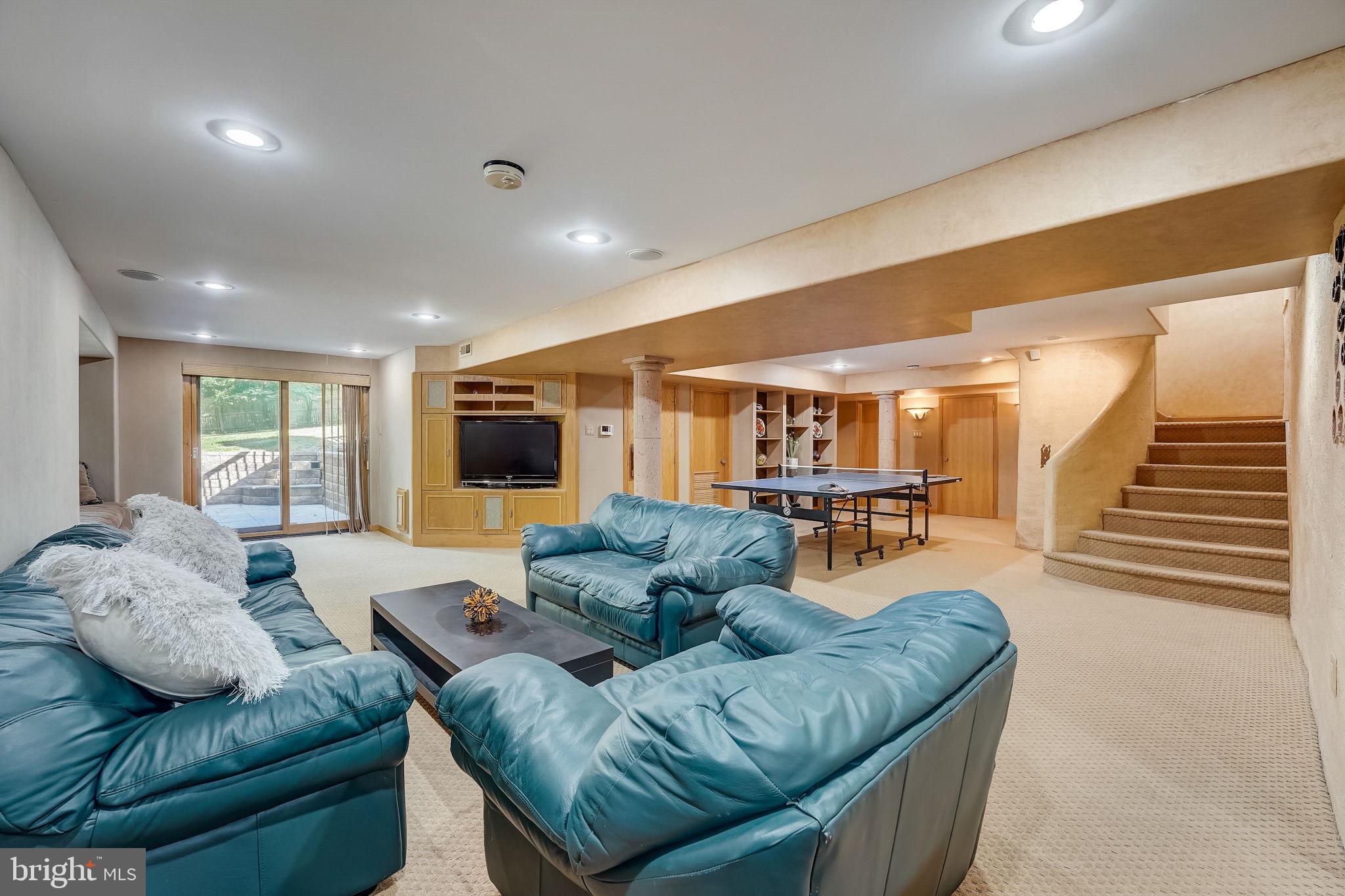 INDIAN CREEK - Residential