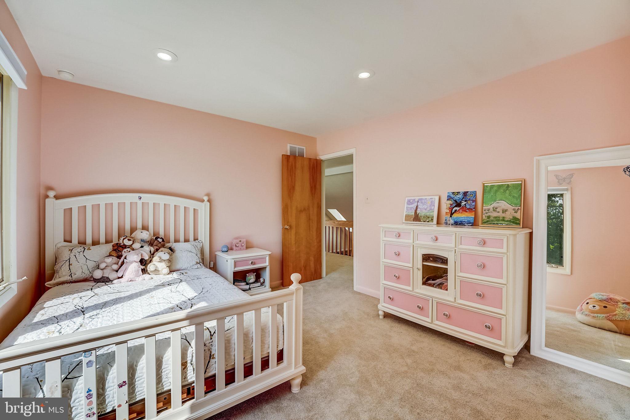 INDIAN CREEK - Residential