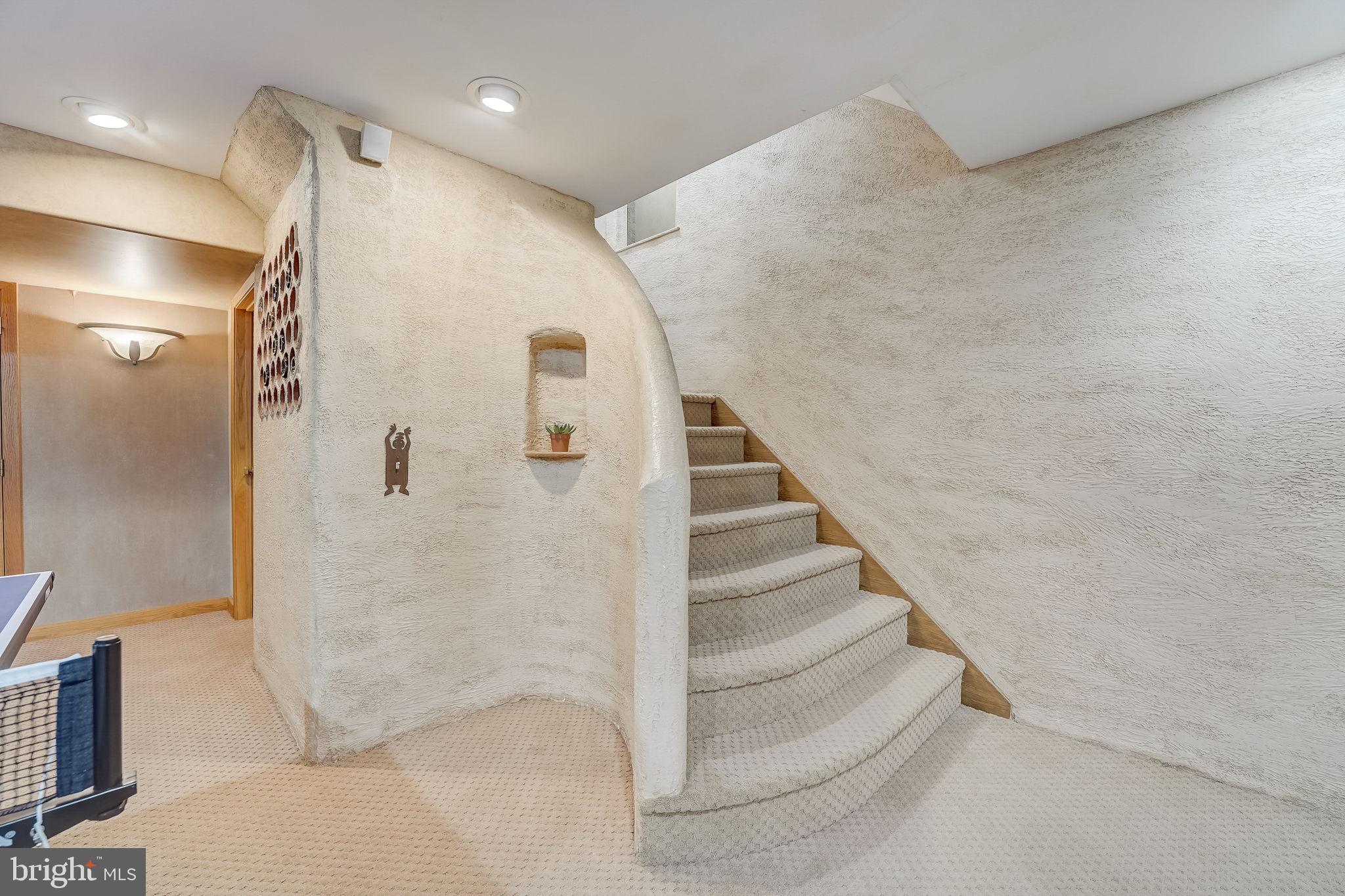 INDIAN CREEK - Residential