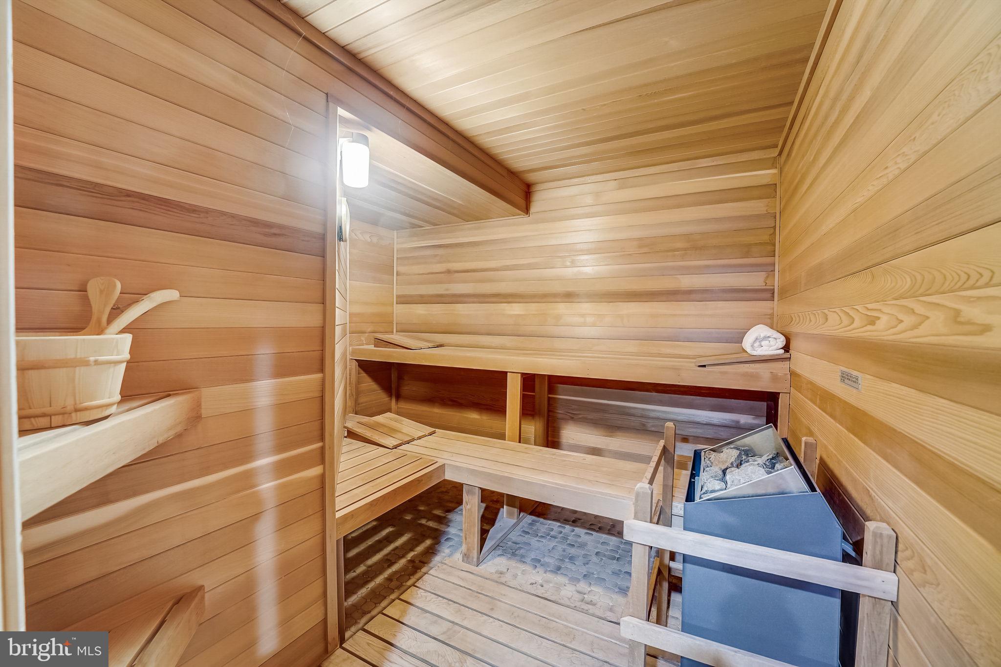 INDIAN CREEK - Residential