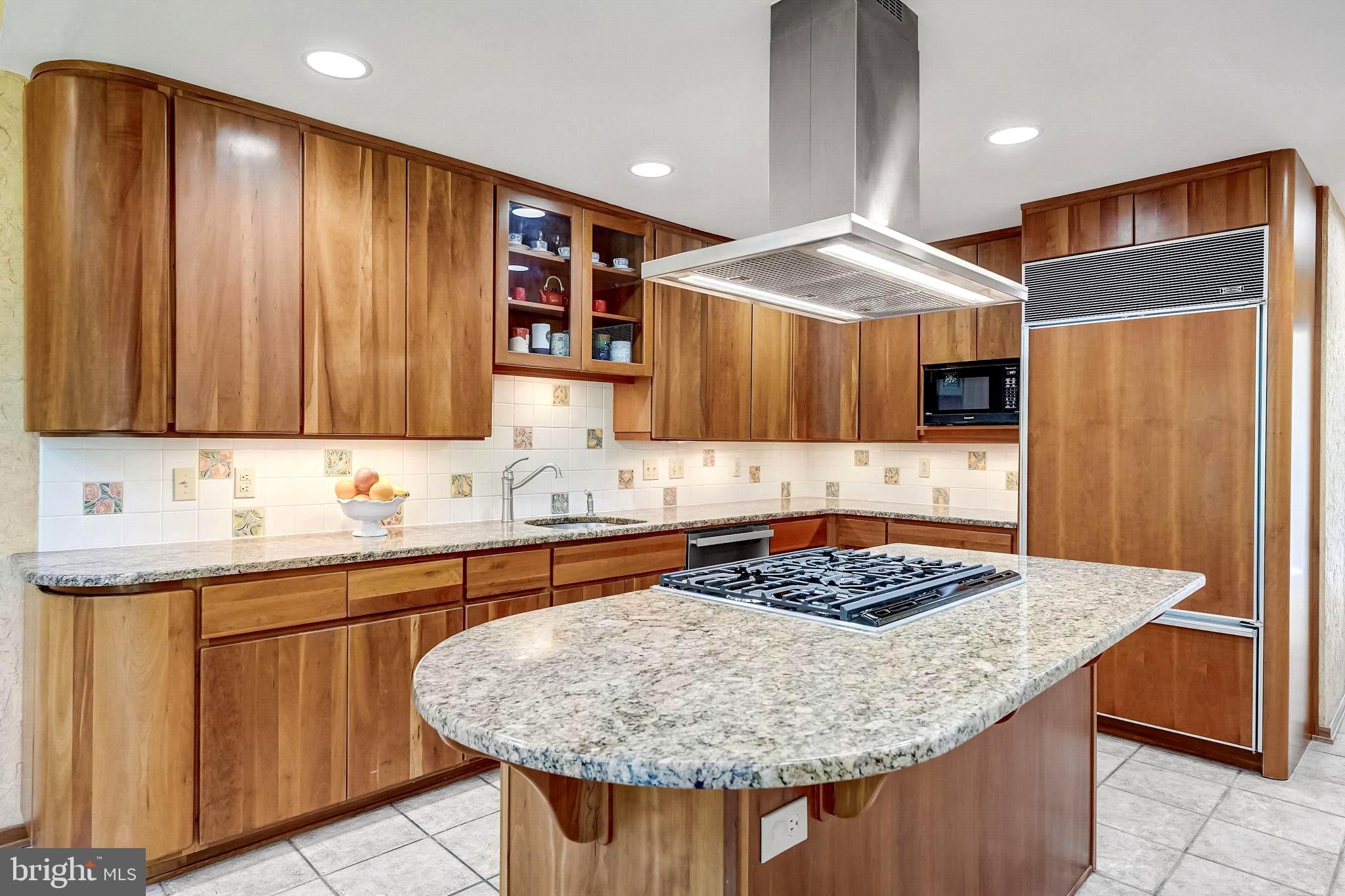 INDIAN CREEK - Residential