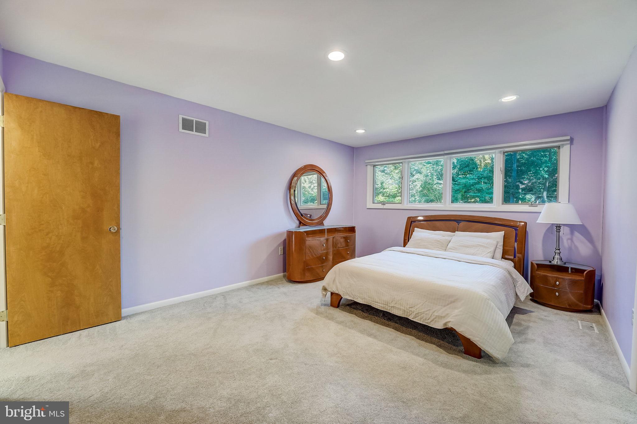 INDIAN CREEK - Residential