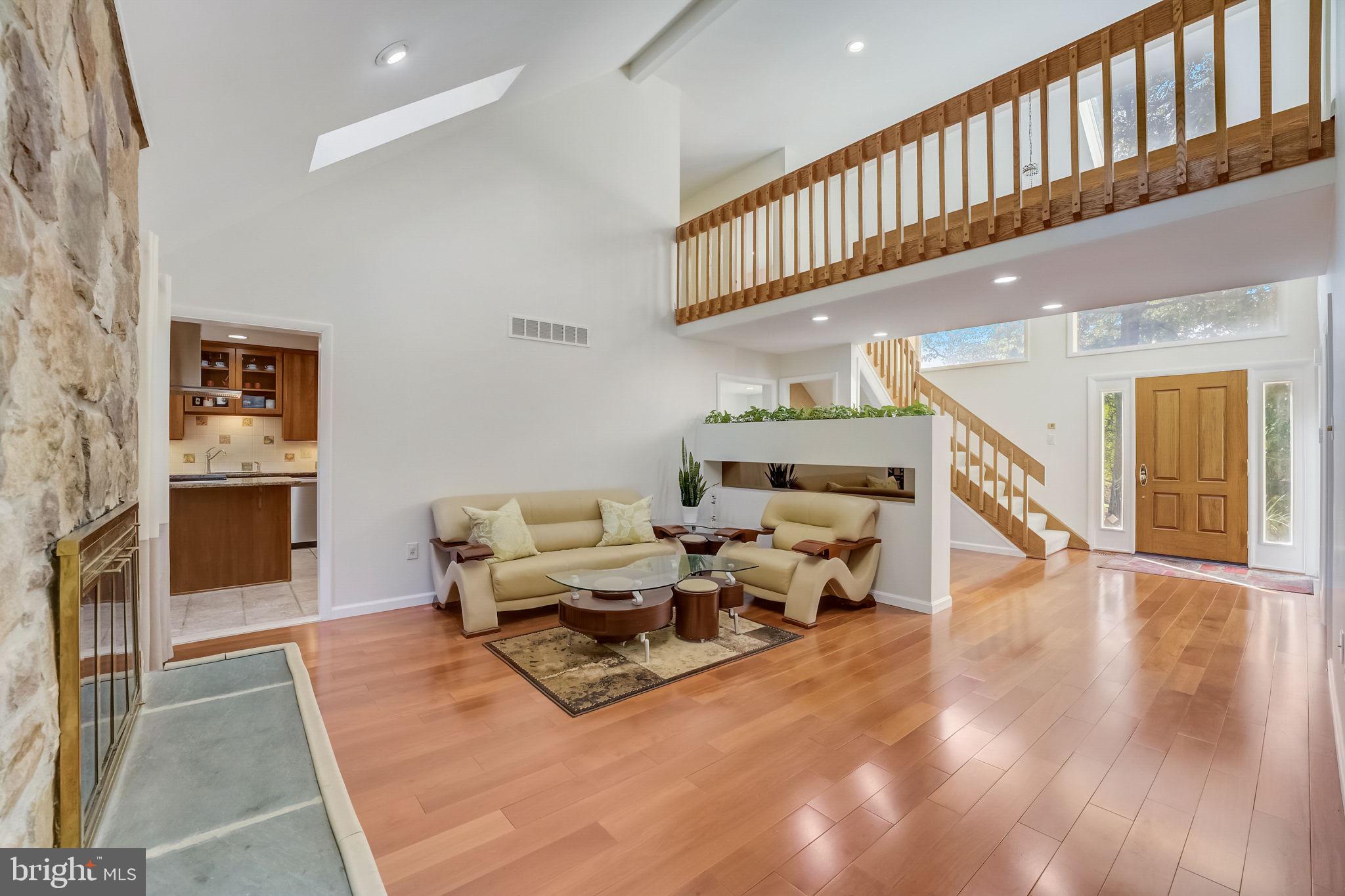 INDIAN CREEK - Residential