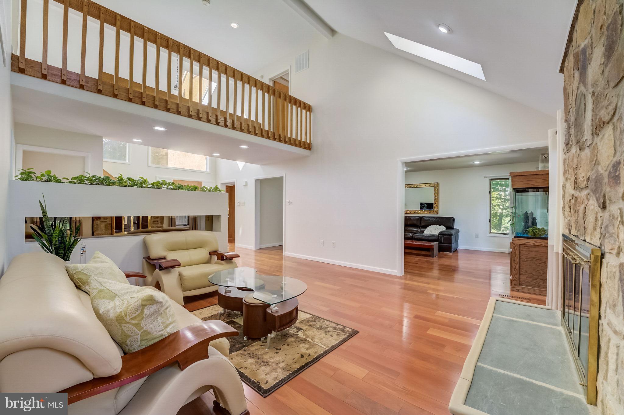 INDIAN CREEK - Residential