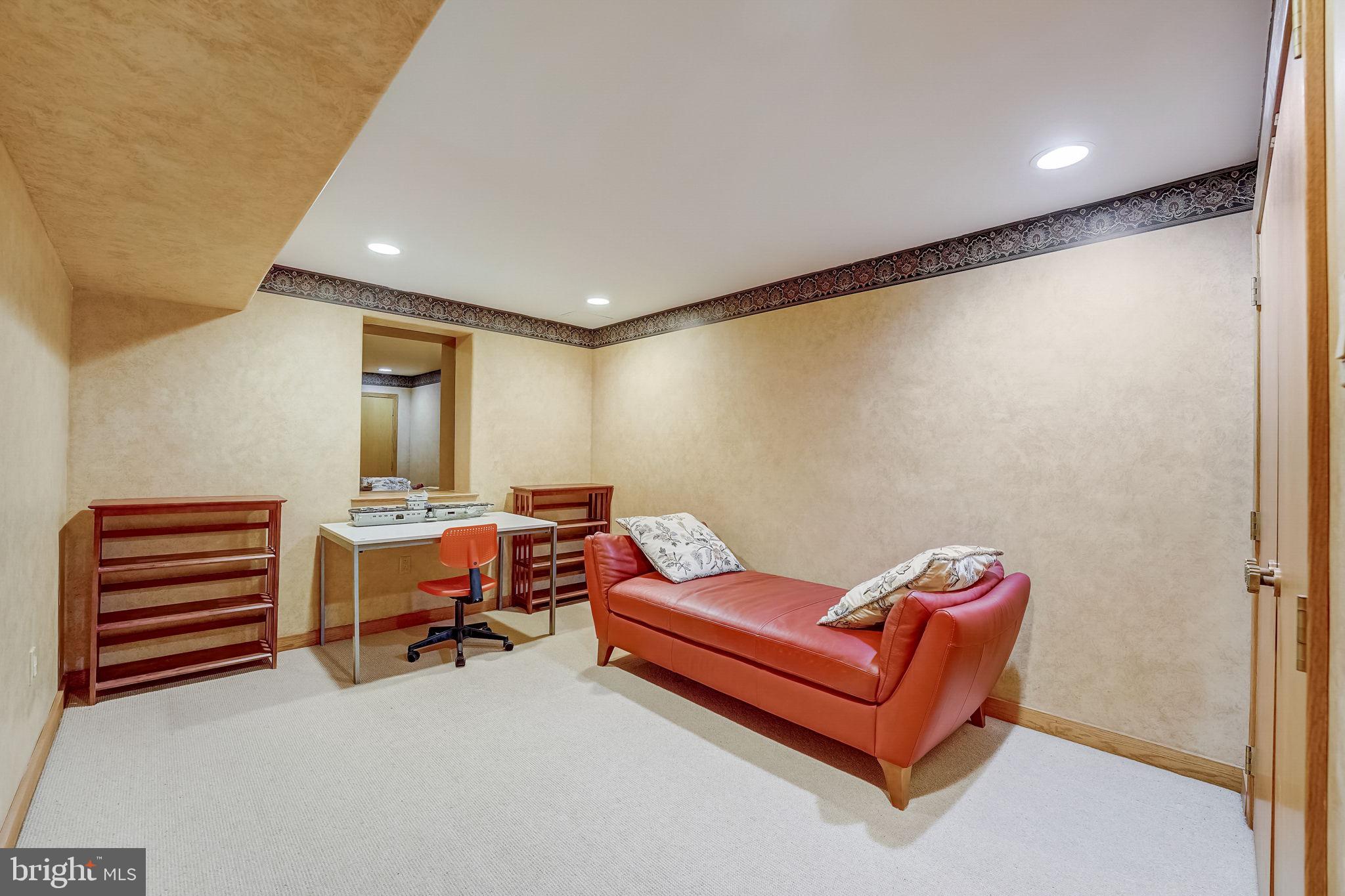 INDIAN CREEK - Residential