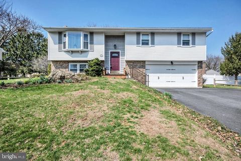 672 W SPRING STREET FLEETWOOD PA 19522