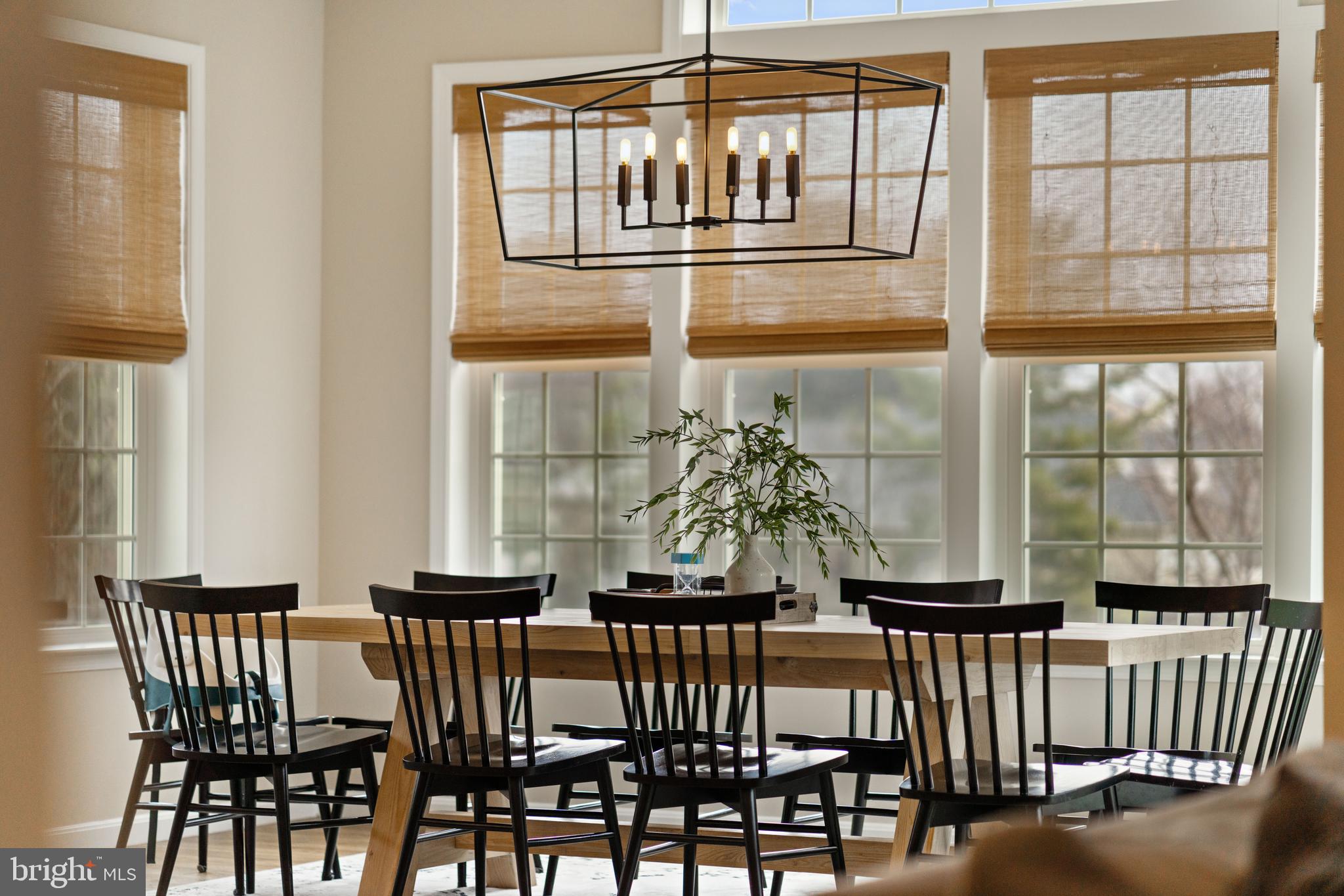 ABRAMS POINTE - Residential