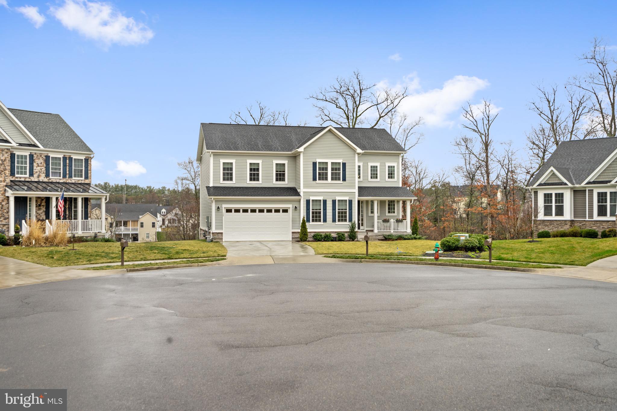 ABRAMS POINTE - Residential