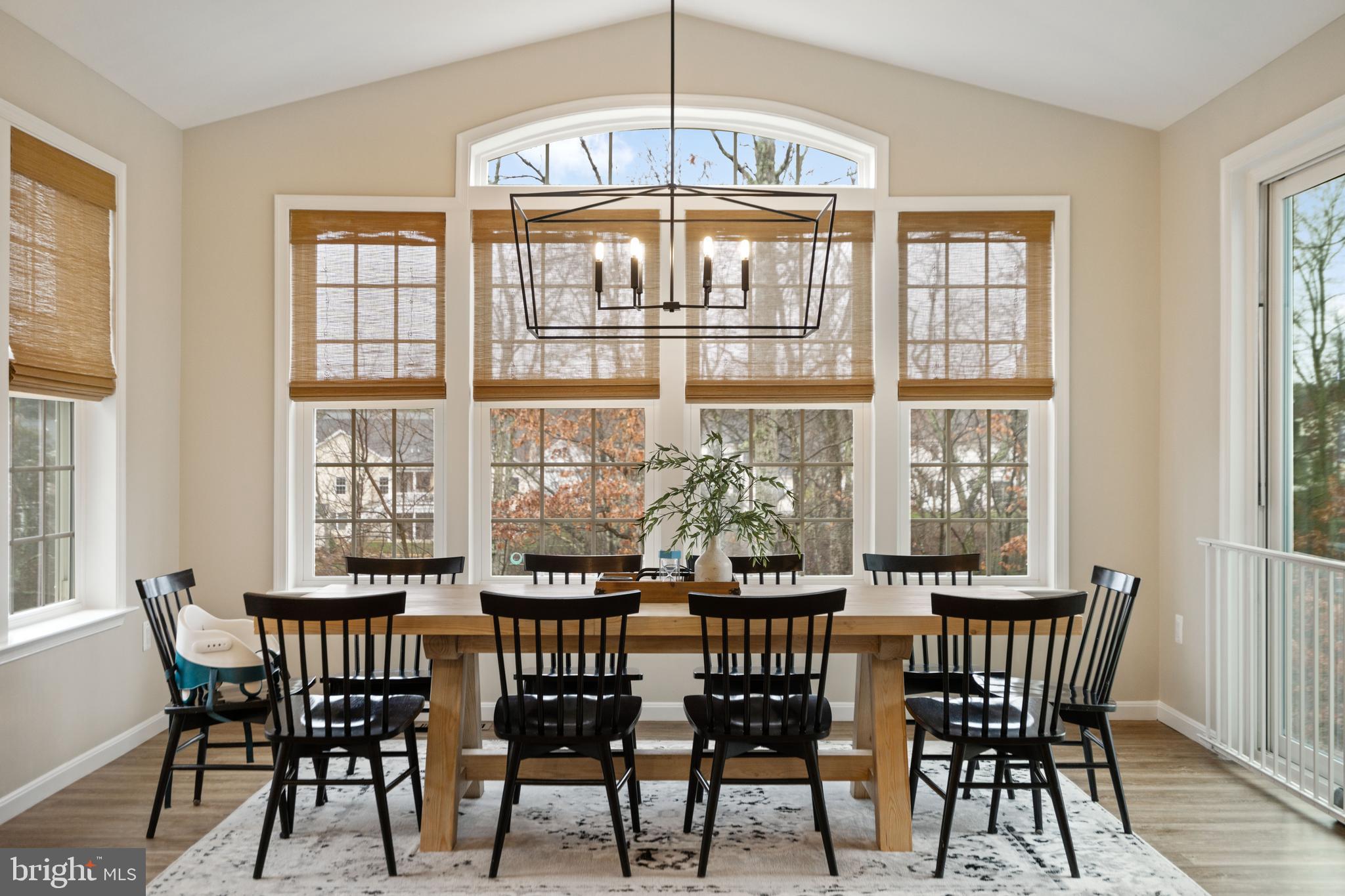 ABRAMS POINTE - Residential